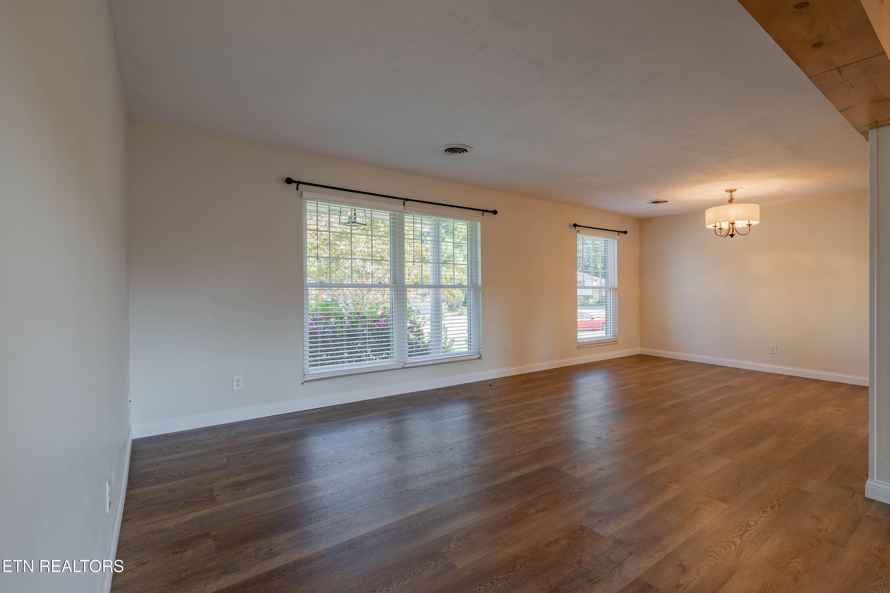 1324 Chipwood Circle Knoxville TN 37932