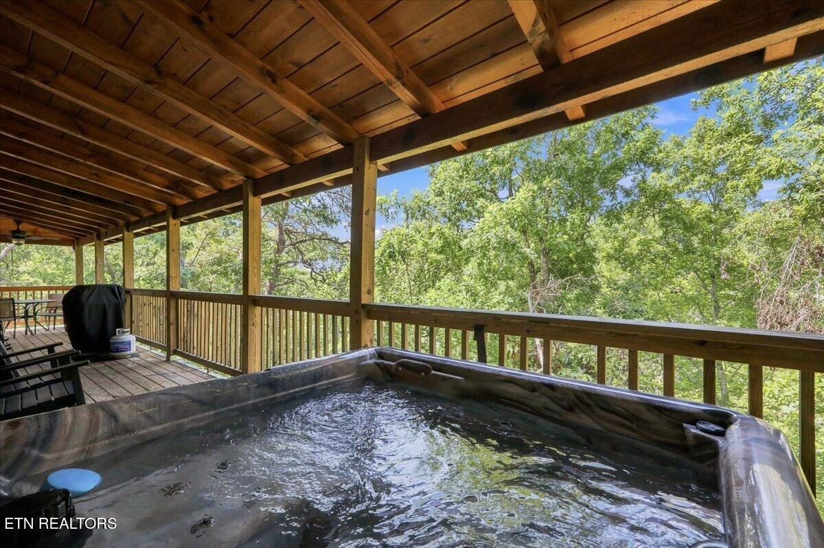2151 Wingspan Drive Sevierville TN 37876