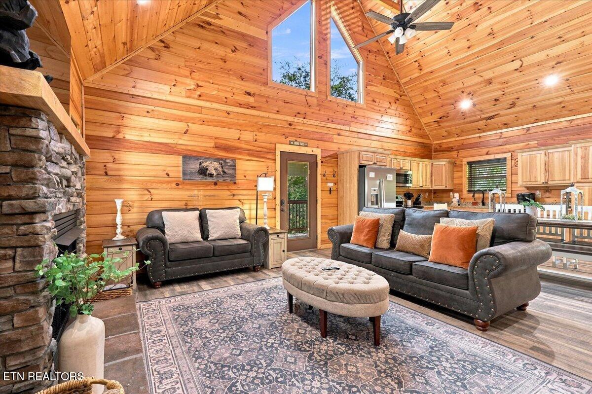 2151 Wingspan Drive Sevierville TN 37876