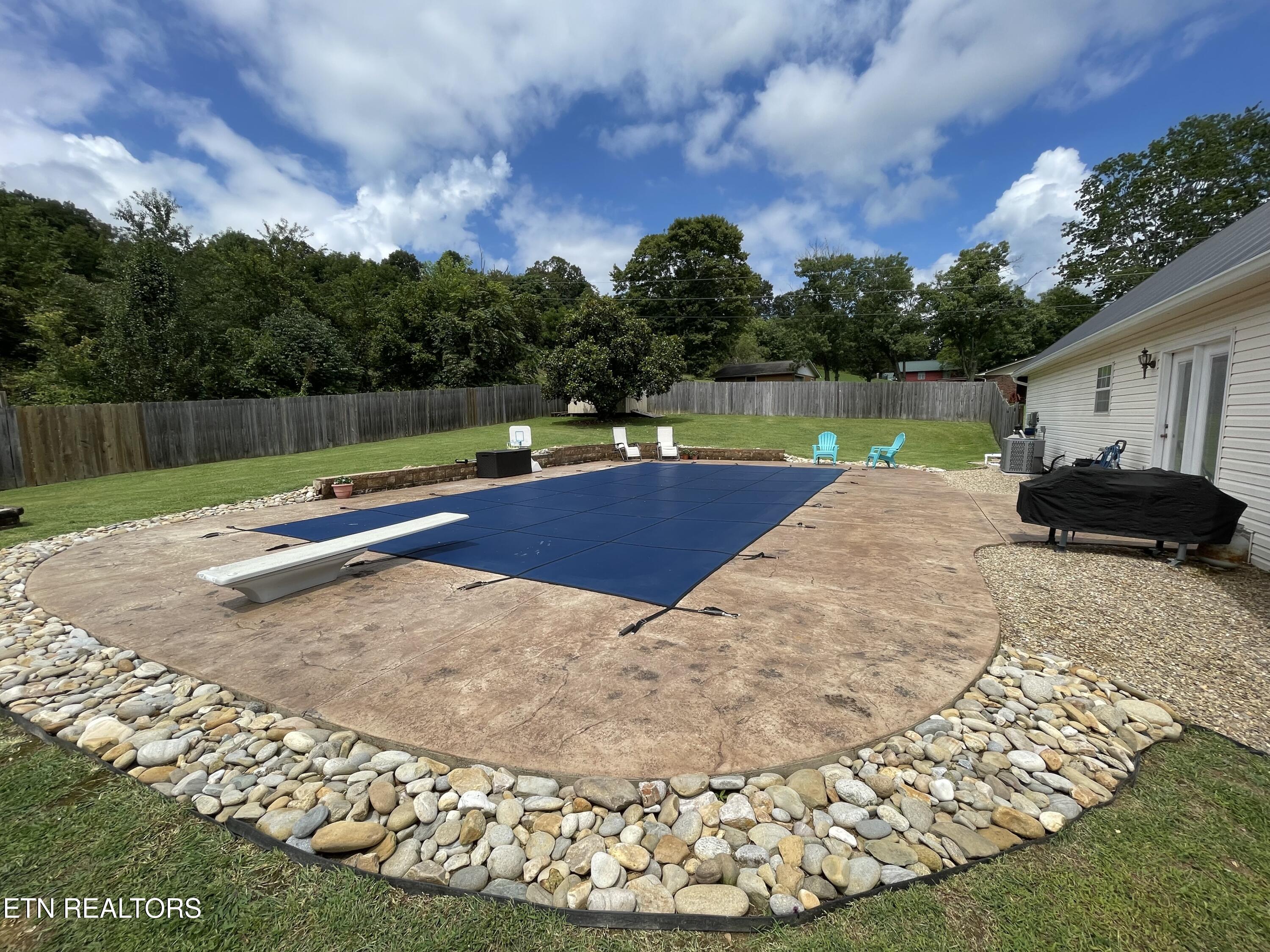 139 Oakland Road Maynardville TN 37807