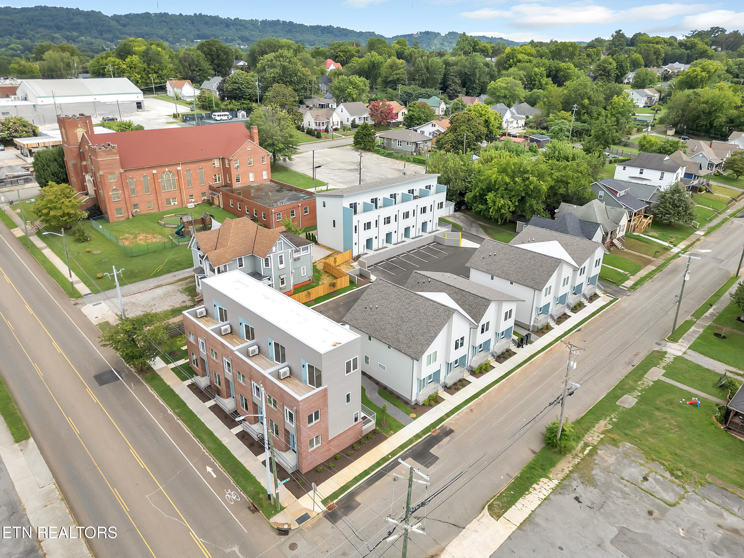 105 E Oldham Avenue #102 Knoxville TN 37917