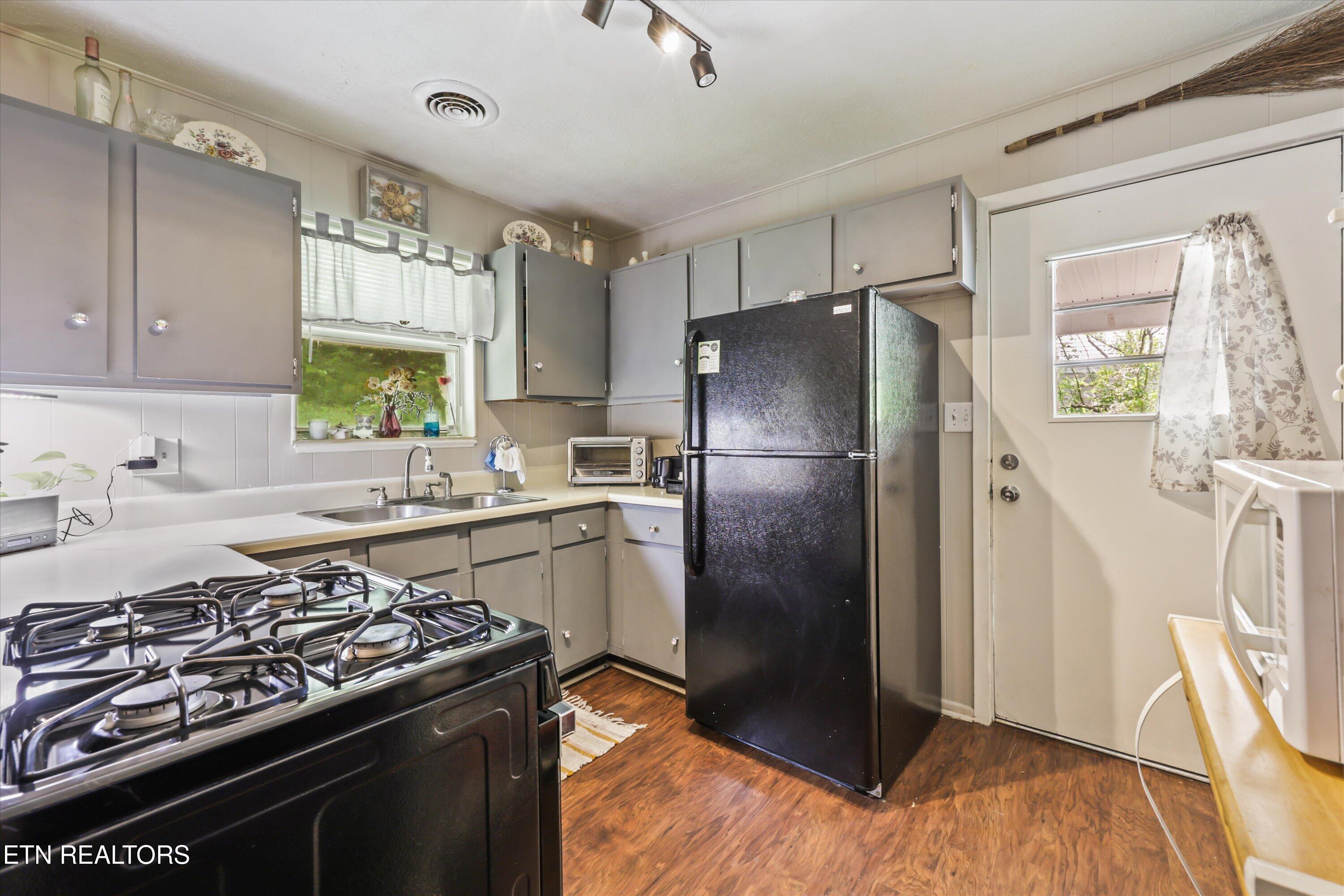 534 Sleepy Hollow Road Oliver Springs TN 37840