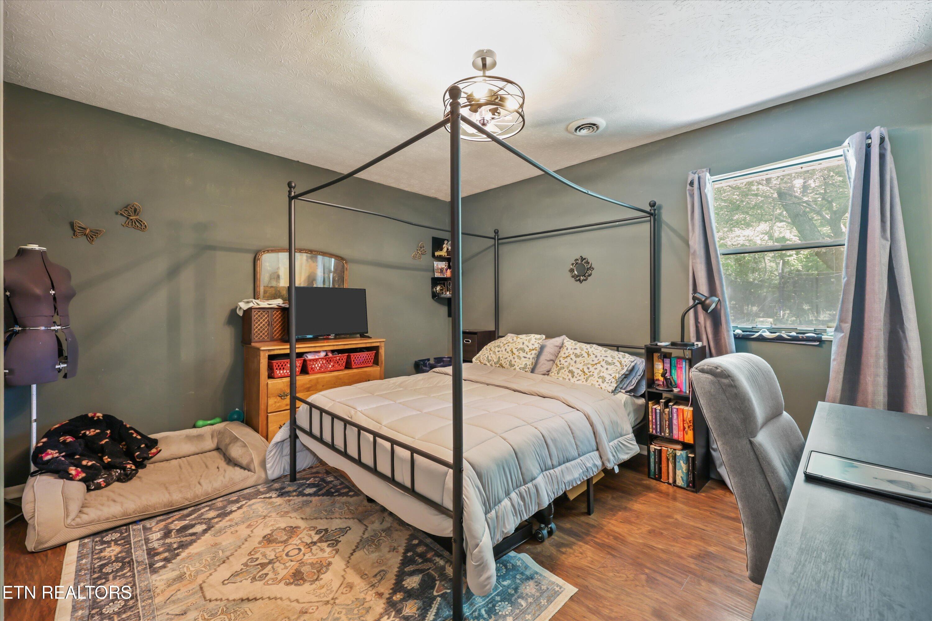 534 Sleepy Hollow Road Oliver Springs TN 37840