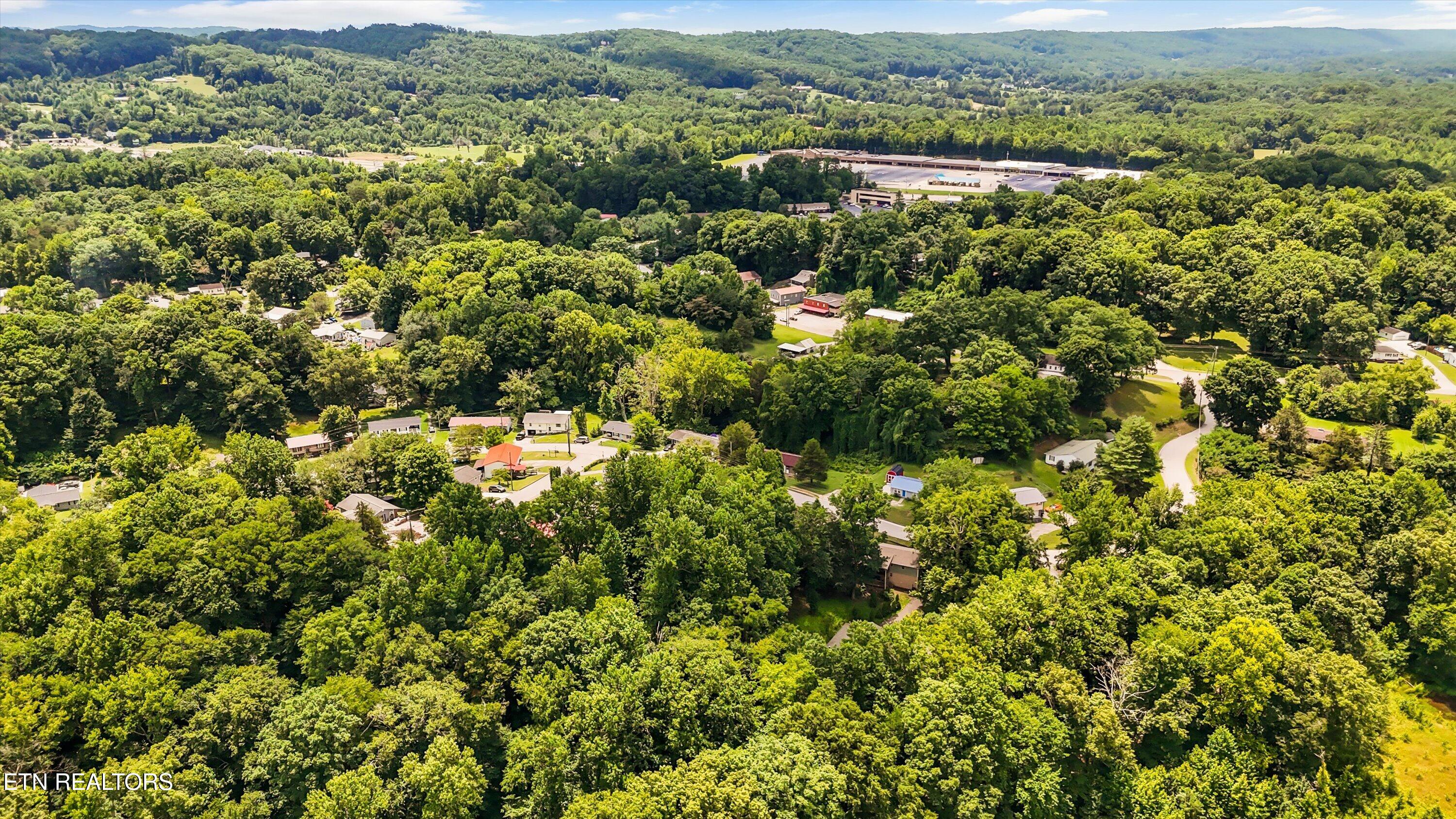 534 Sleepy Hollow Road Oliver Springs TN 37840