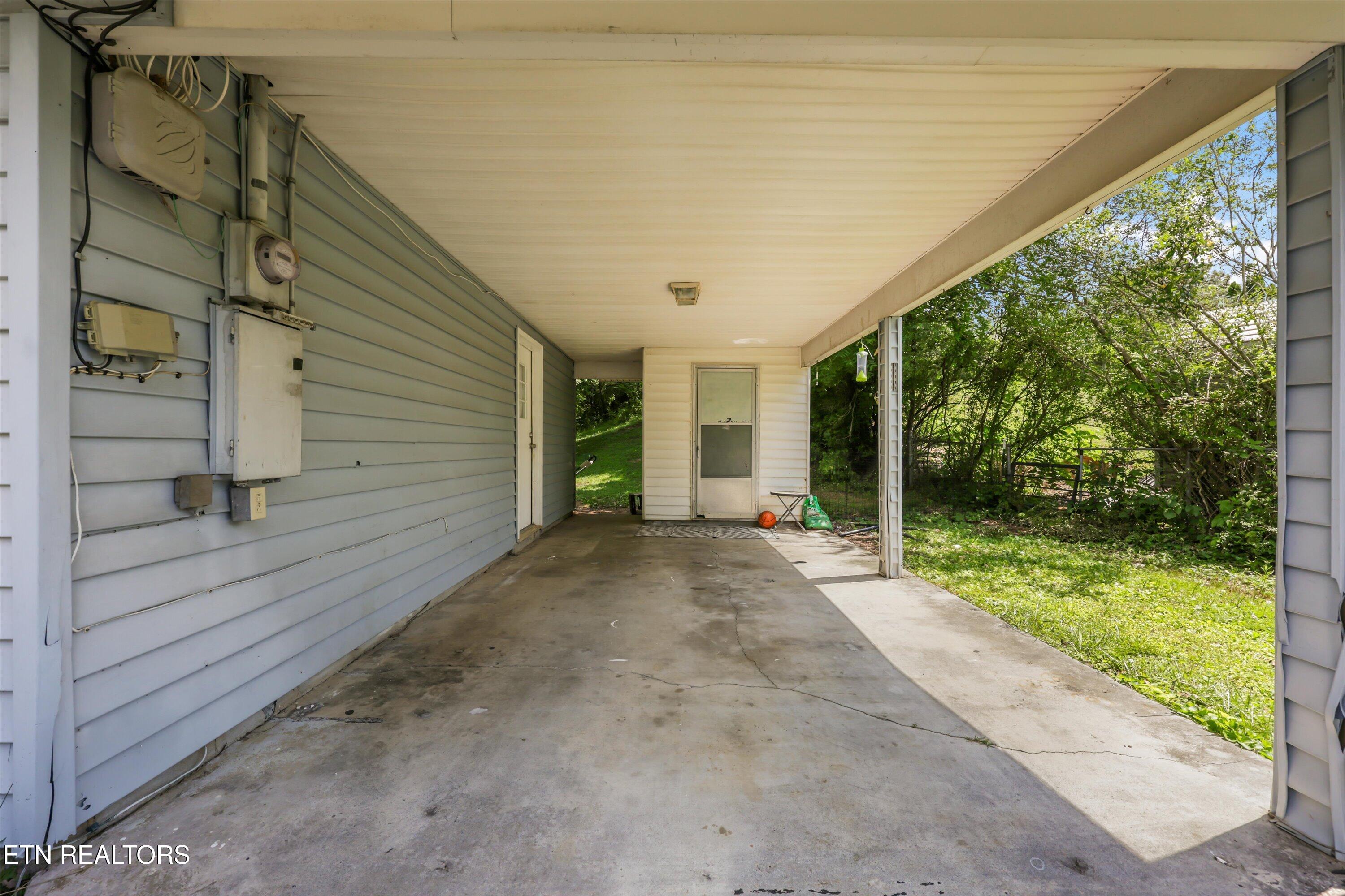 534 Sleepy Hollow Road Oliver Springs TN 37840
