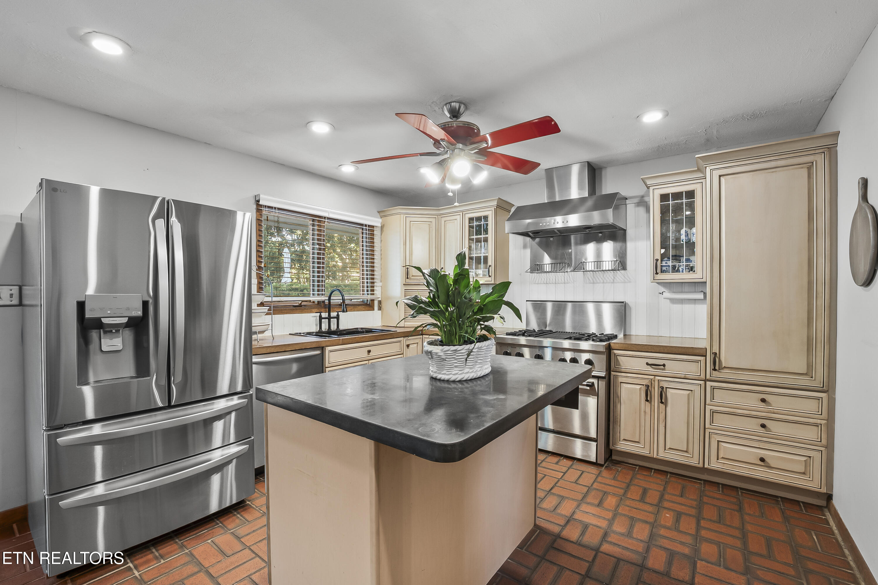 8705 Wimbledon Drive Knoxville TN 37923