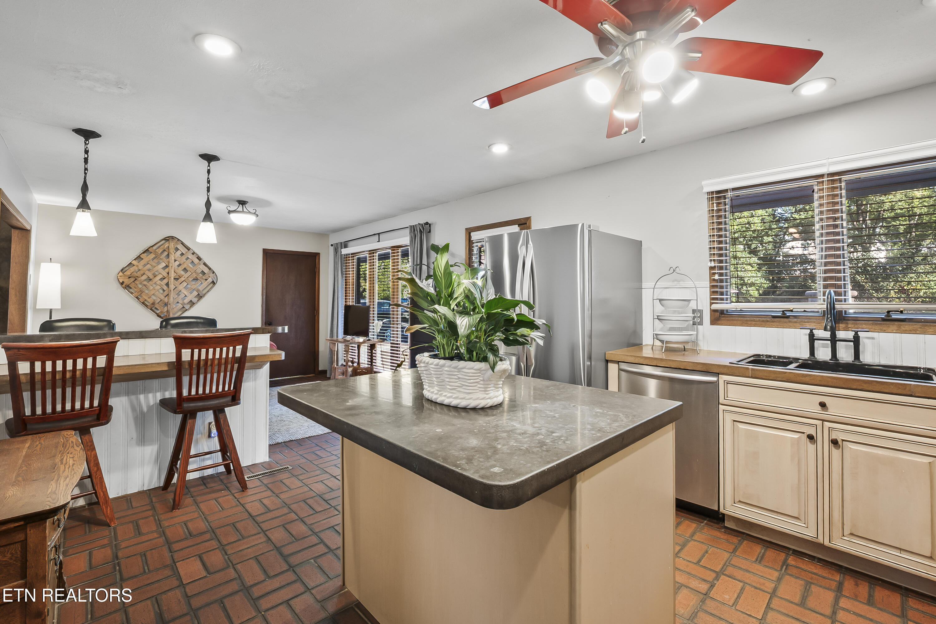 8705 Wimbledon Drive Knoxville TN 37923