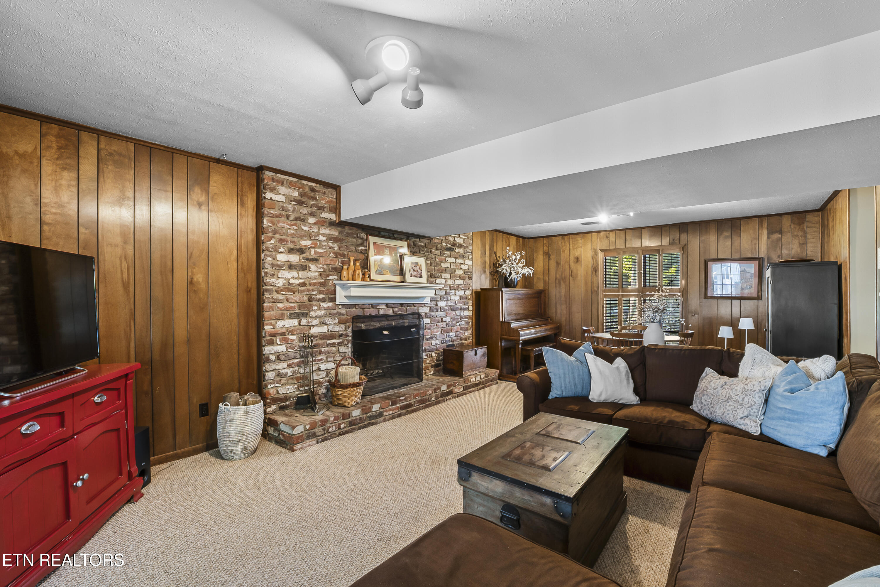 8705 Wimbledon Drive Knoxville TN 37923