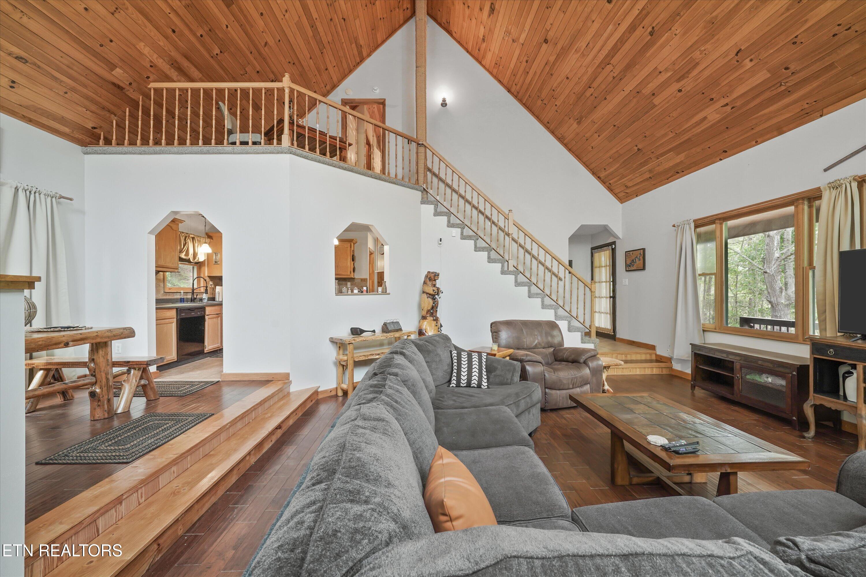 1534 Cherry Brook Drive Dandridge TN 37725