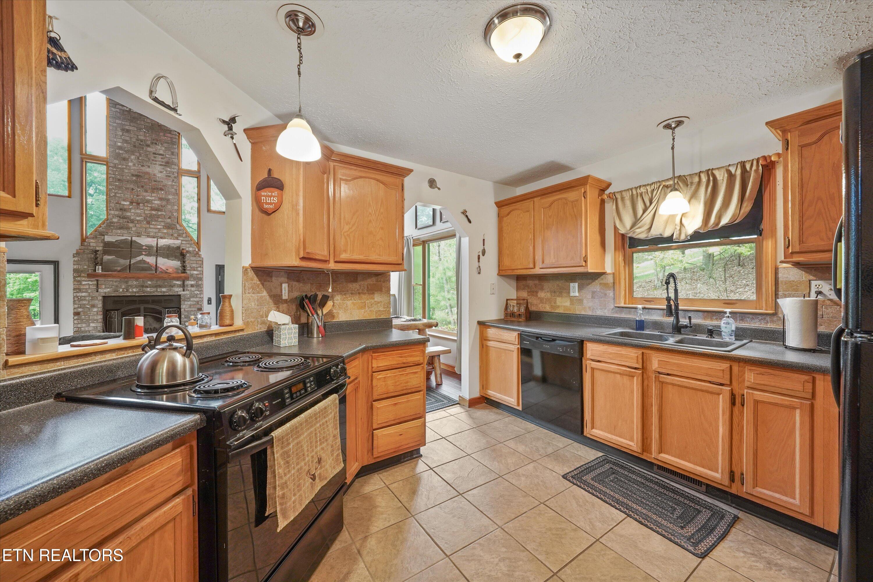 1534 Cherry Brook Drive Dandridge TN 37725