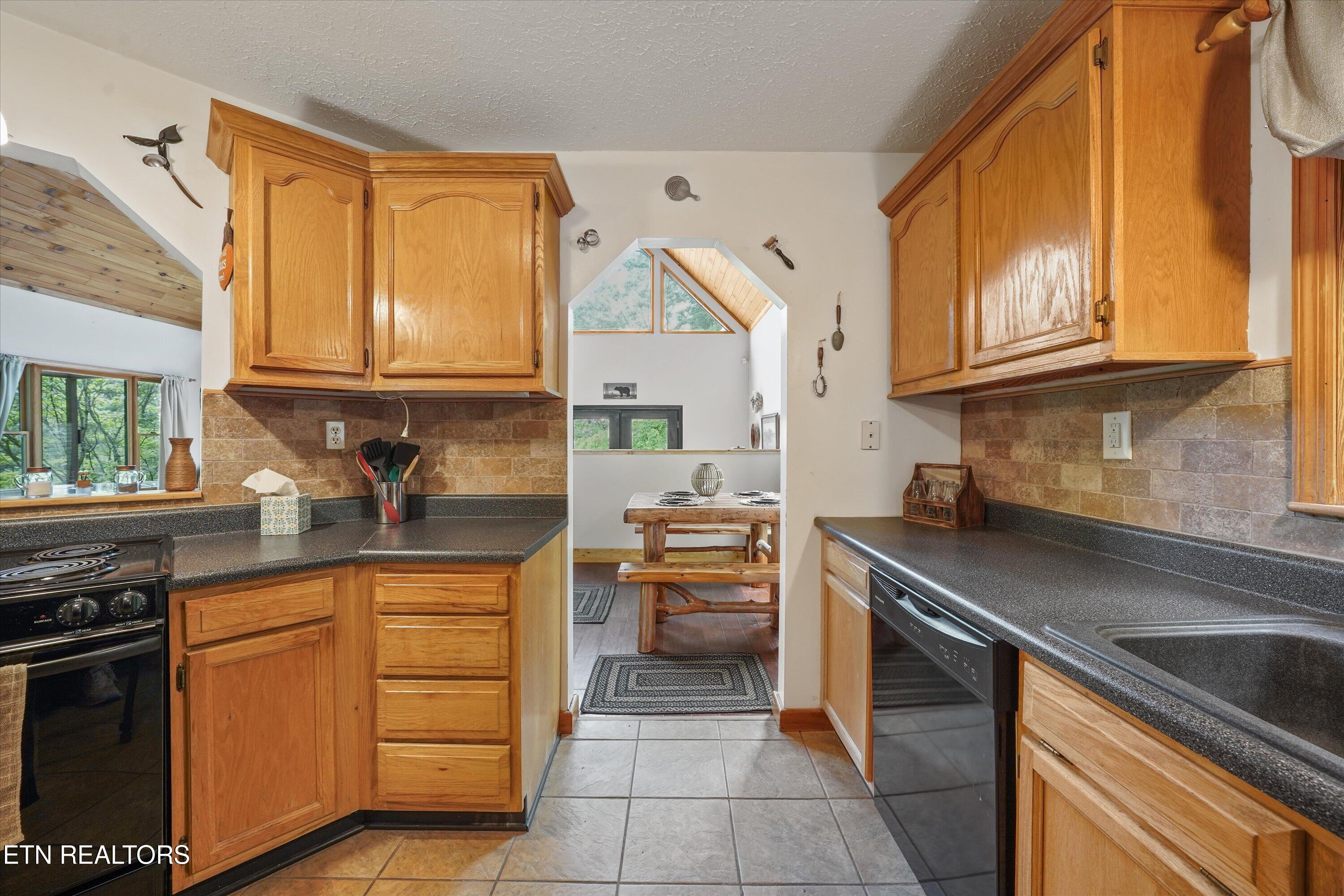 1534 Cherry Brook Drive Dandridge TN 37725