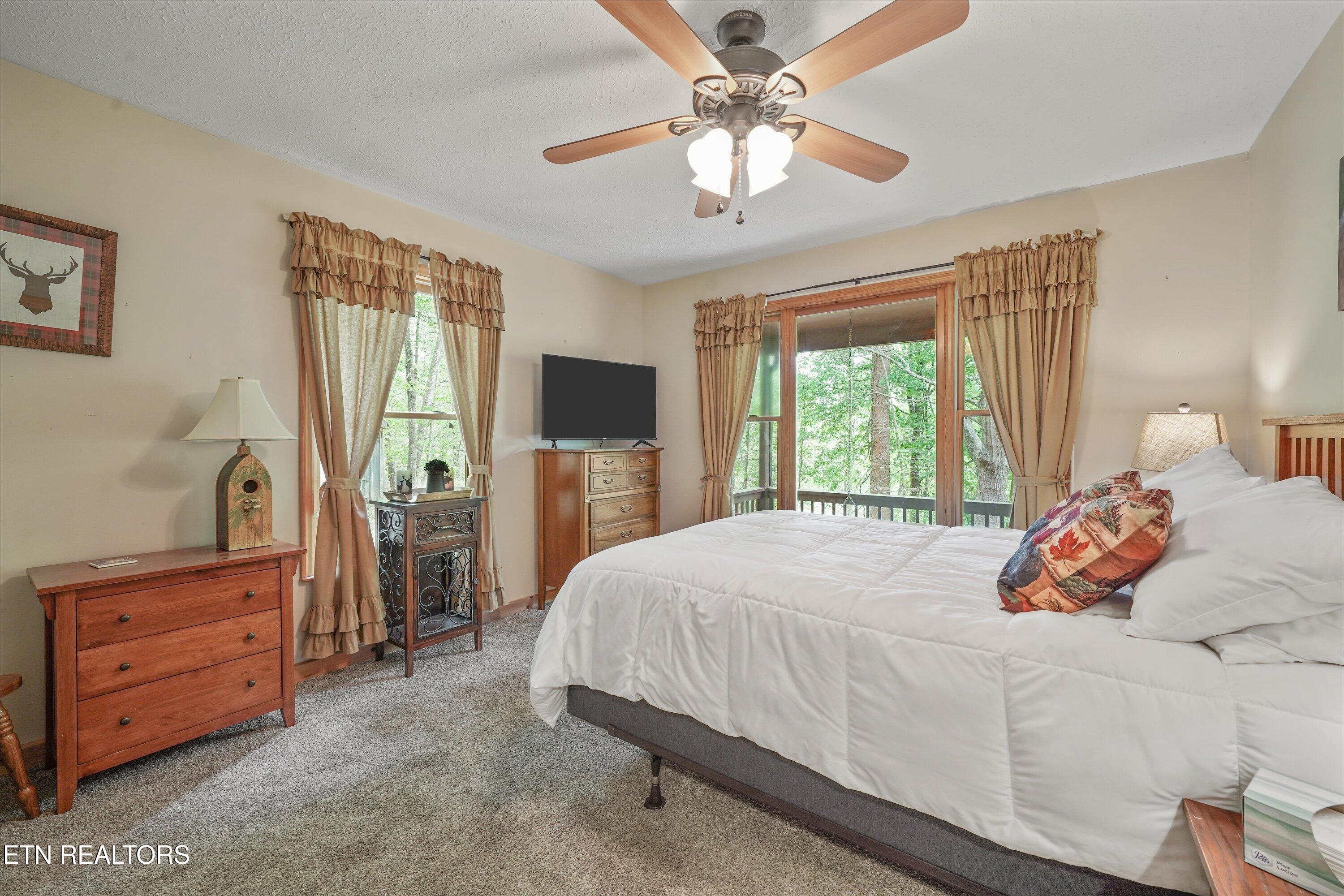 1534 Cherry Brook Drive Dandridge TN 37725