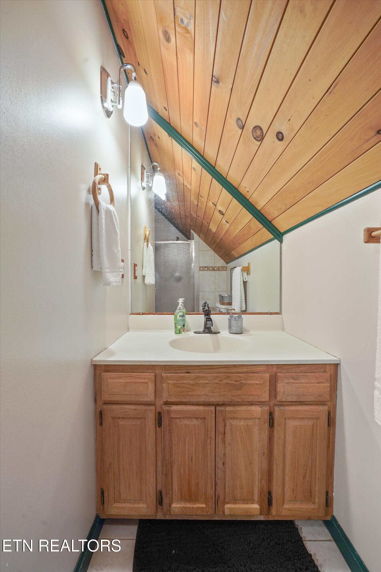 1534 Cherry Brook Drive Dandridge TN 37725