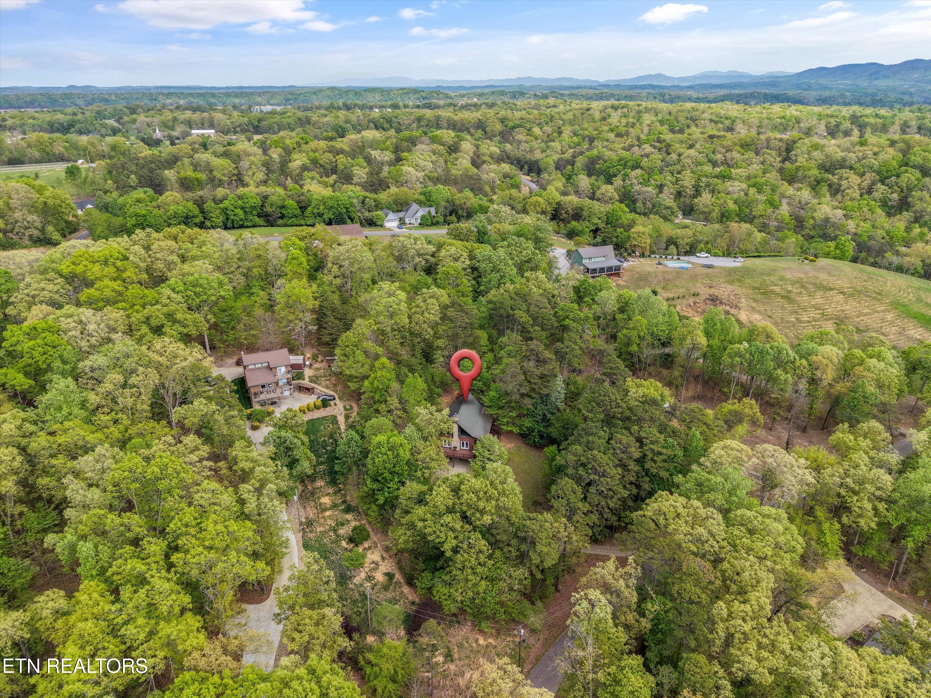 1534 Cherry Brook Drive Dandridge TN 37725