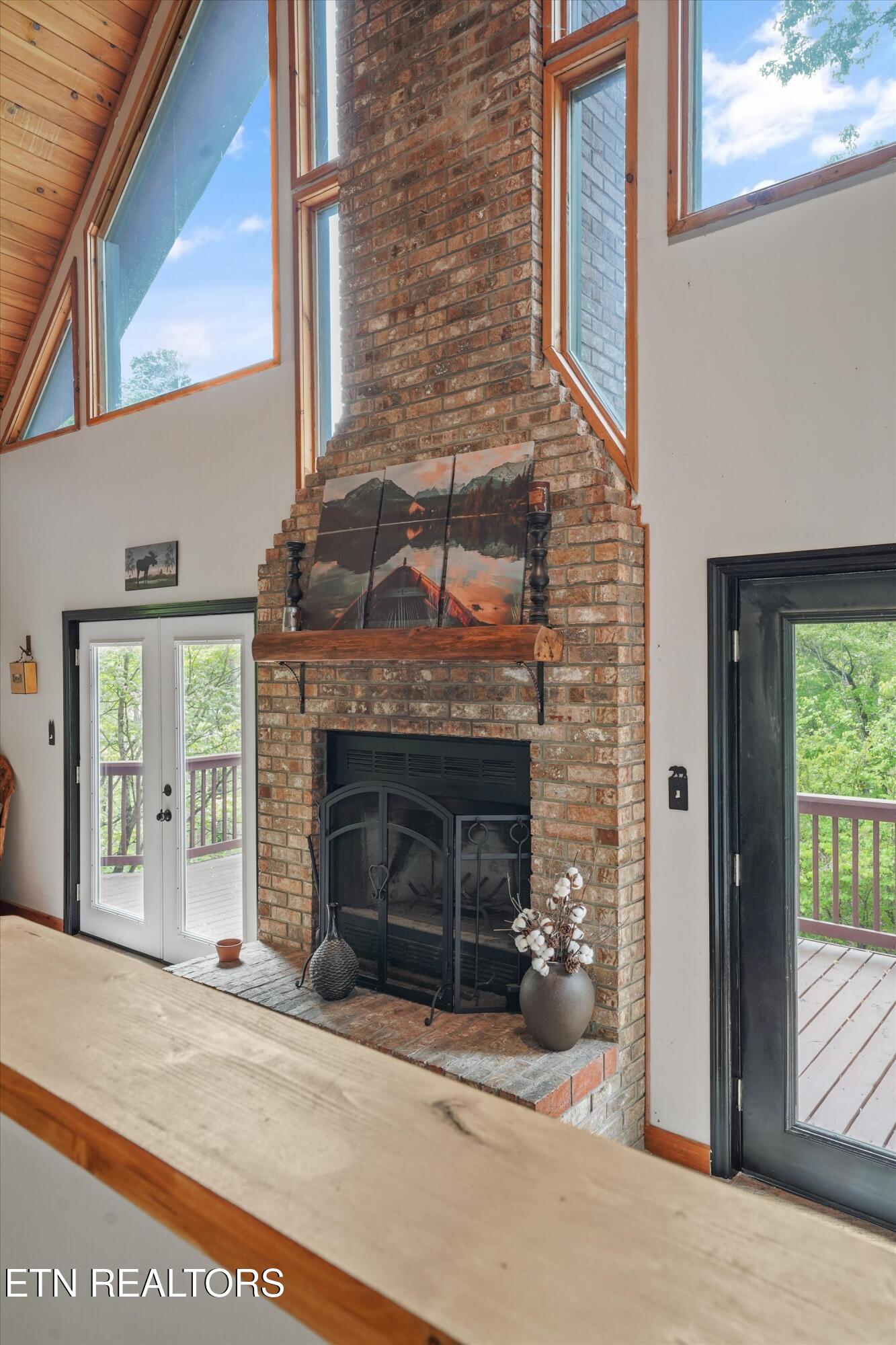 1534 Cherry Brook Drive Dandridge TN 37725
