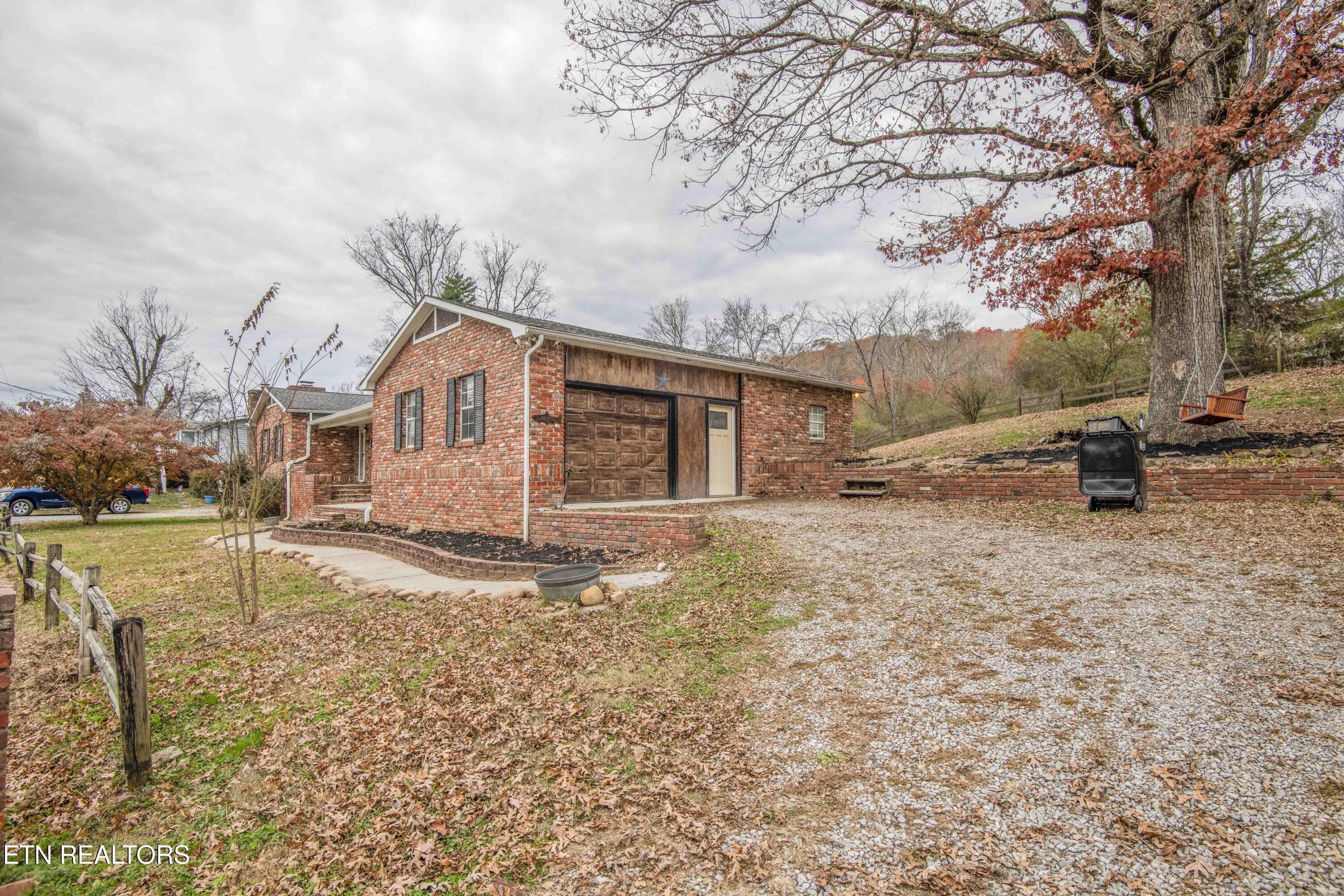 246 Old Blacksferry Lane Clinton TN 37716