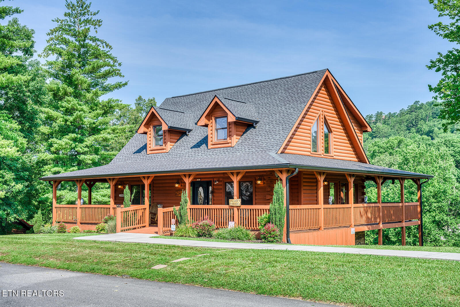 2028 Piney Overlook Lane Sevierville TN 37862