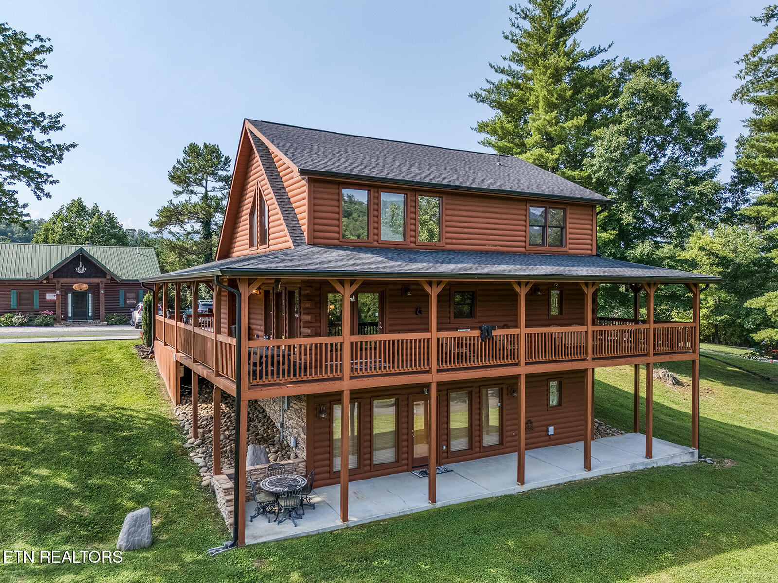 2028 Piney Overlook Lane Sevierville TN 37862