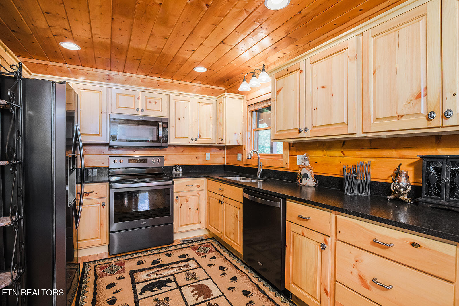 2028 Piney Overlook Lane Sevierville TN 37862