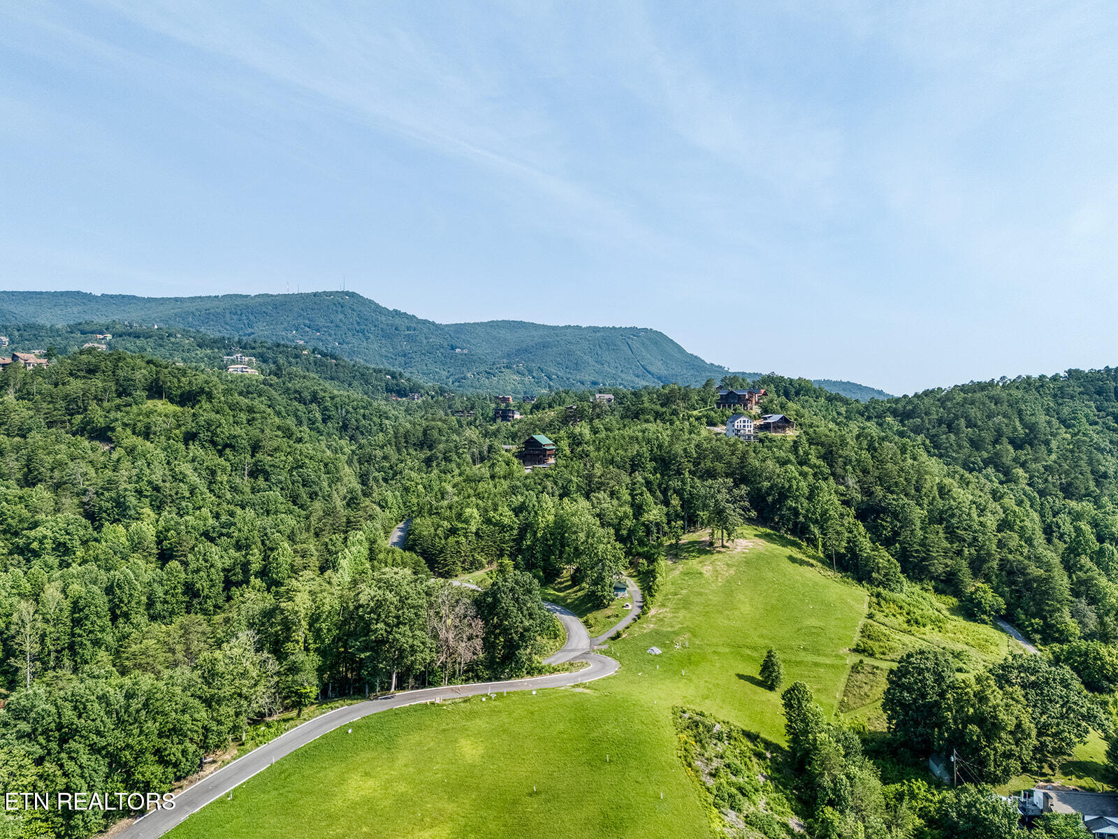 2028 Piney Overlook Lane Sevierville TN 37862