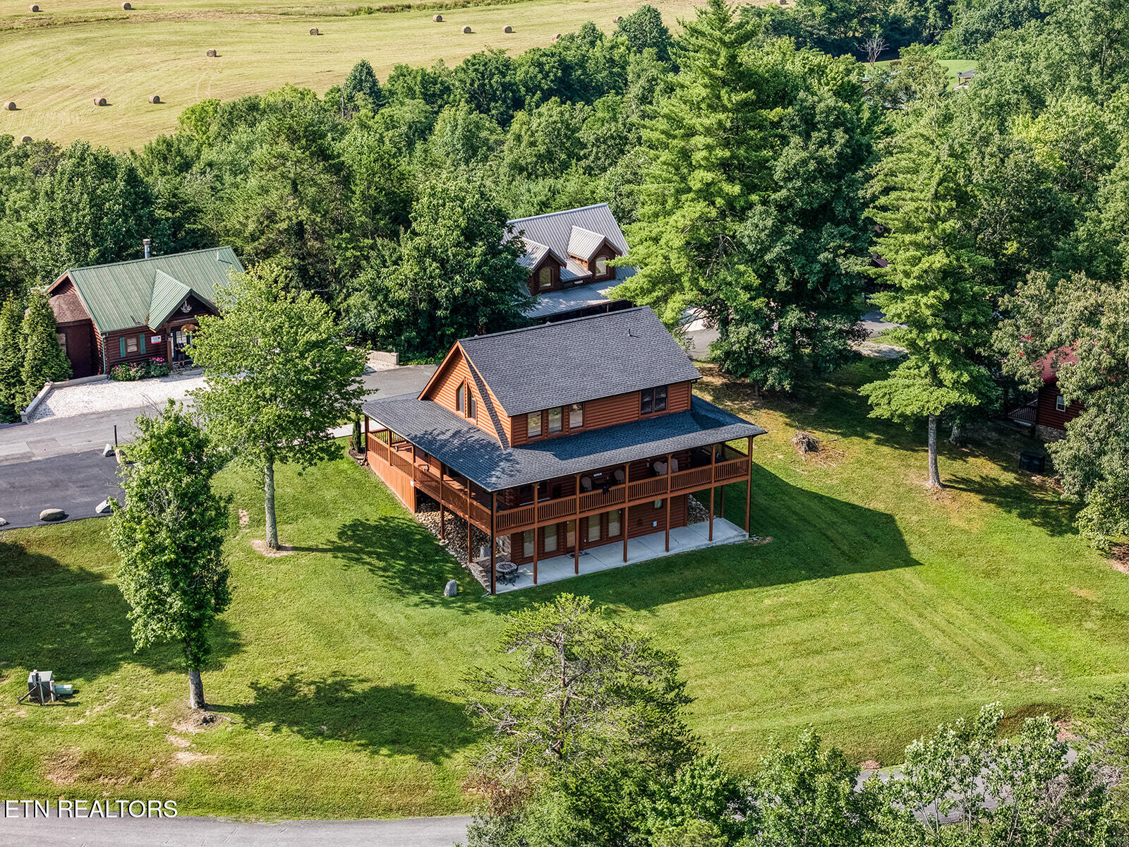2028 Piney Overlook Lane Sevierville TN 37862