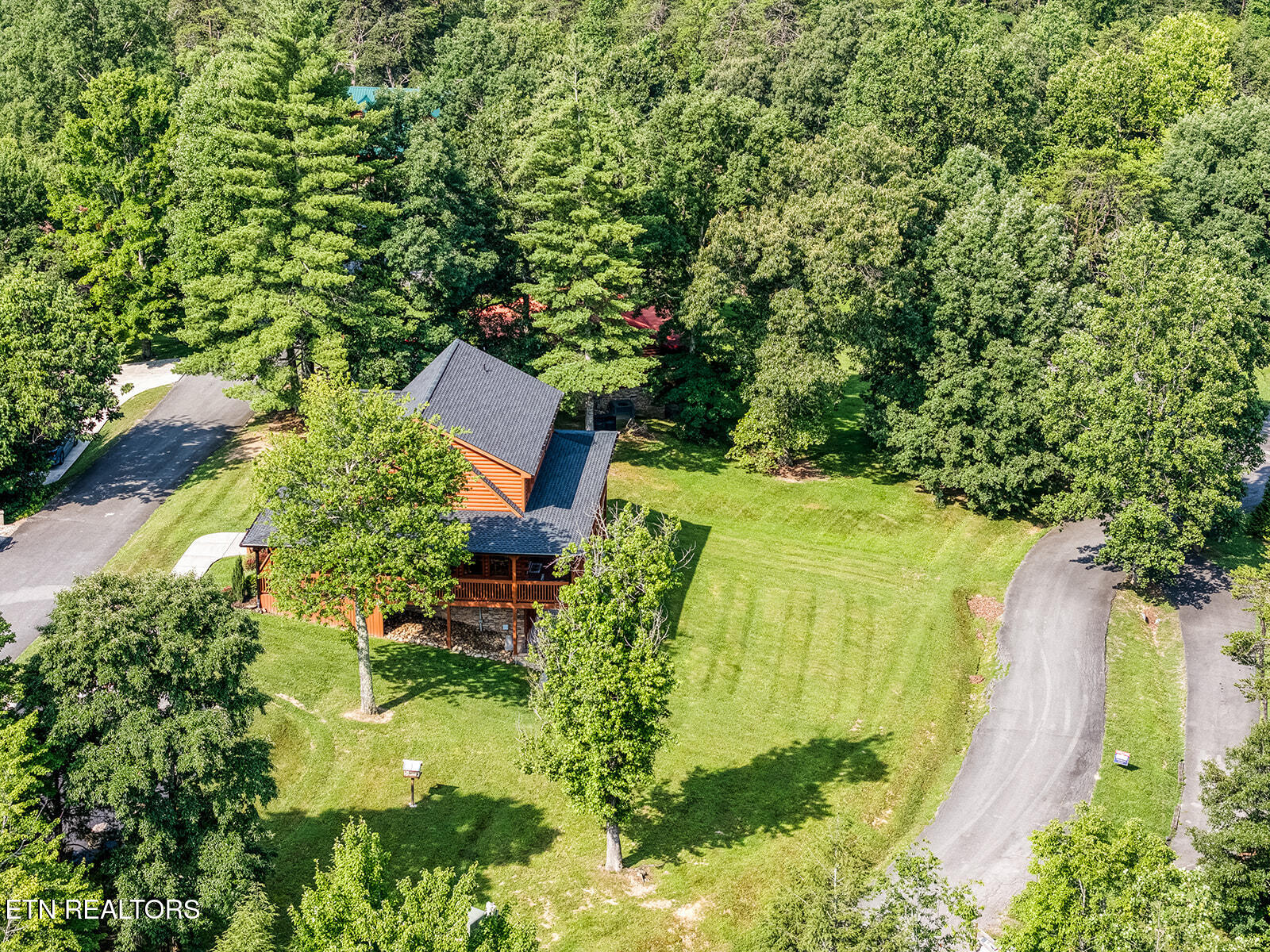 2028 Piney Overlook Lane Sevierville TN 37862