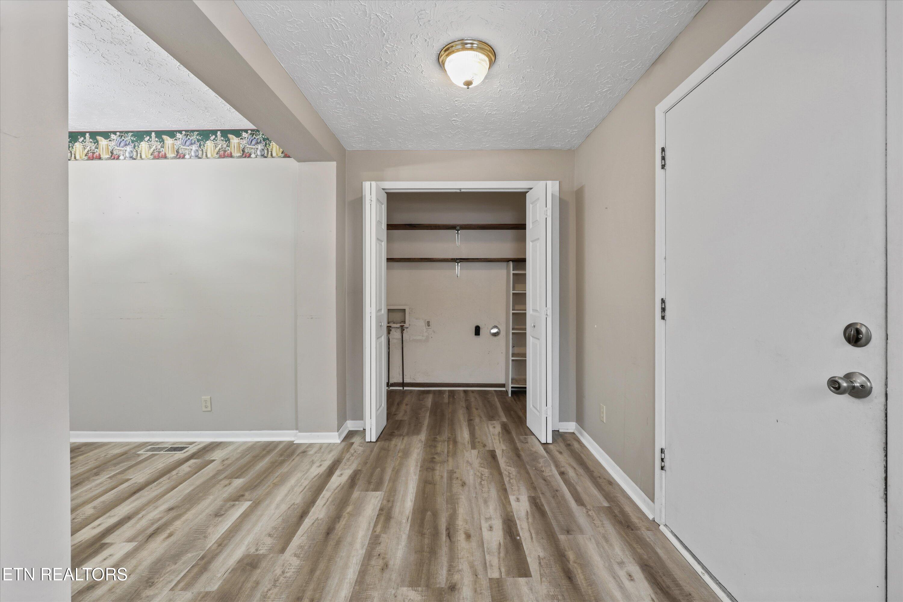 359 E Wolf Valley Road Heiskell TN 37754