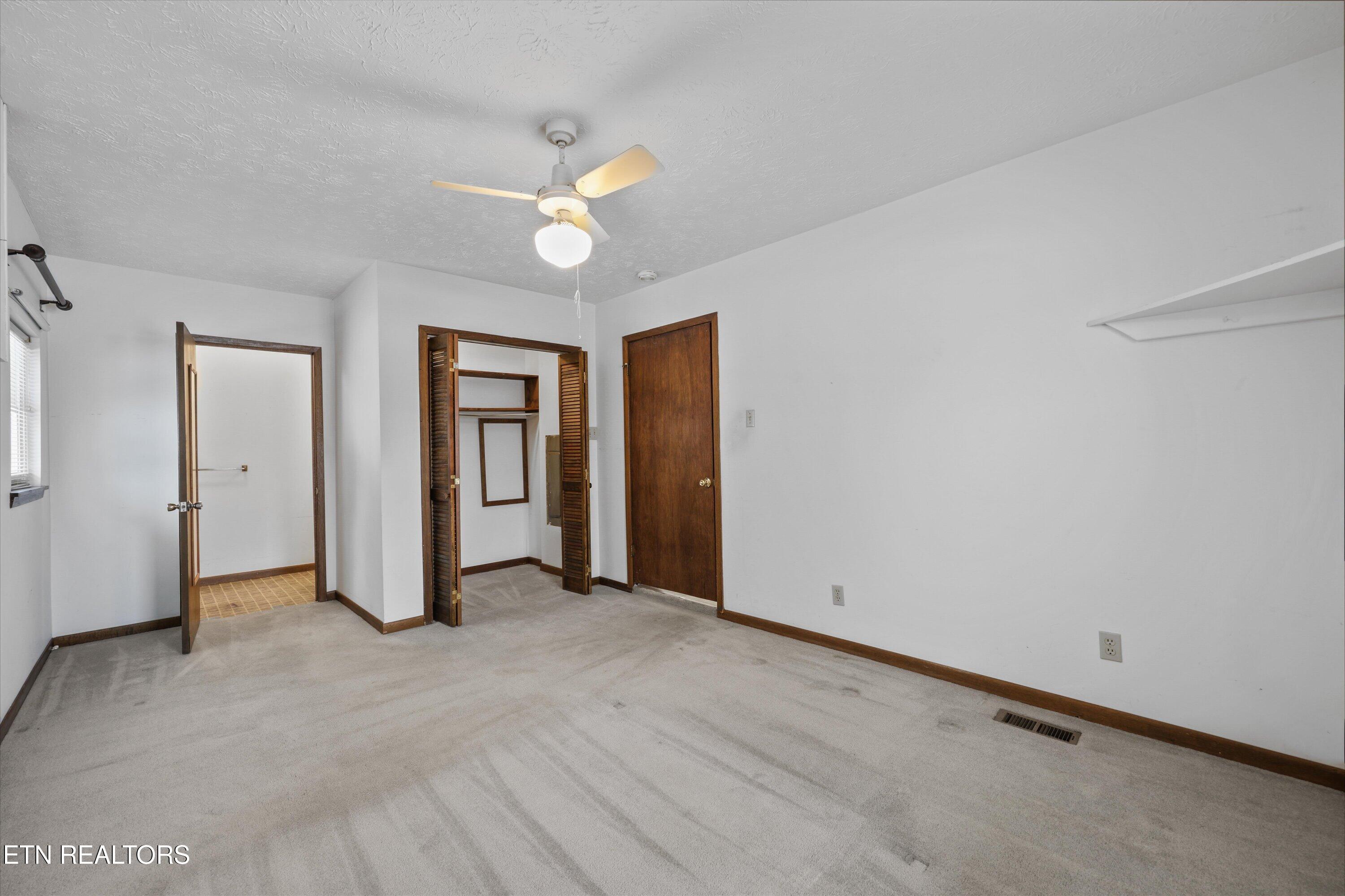 359 E Wolf Valley Road Heiskell TN 37754