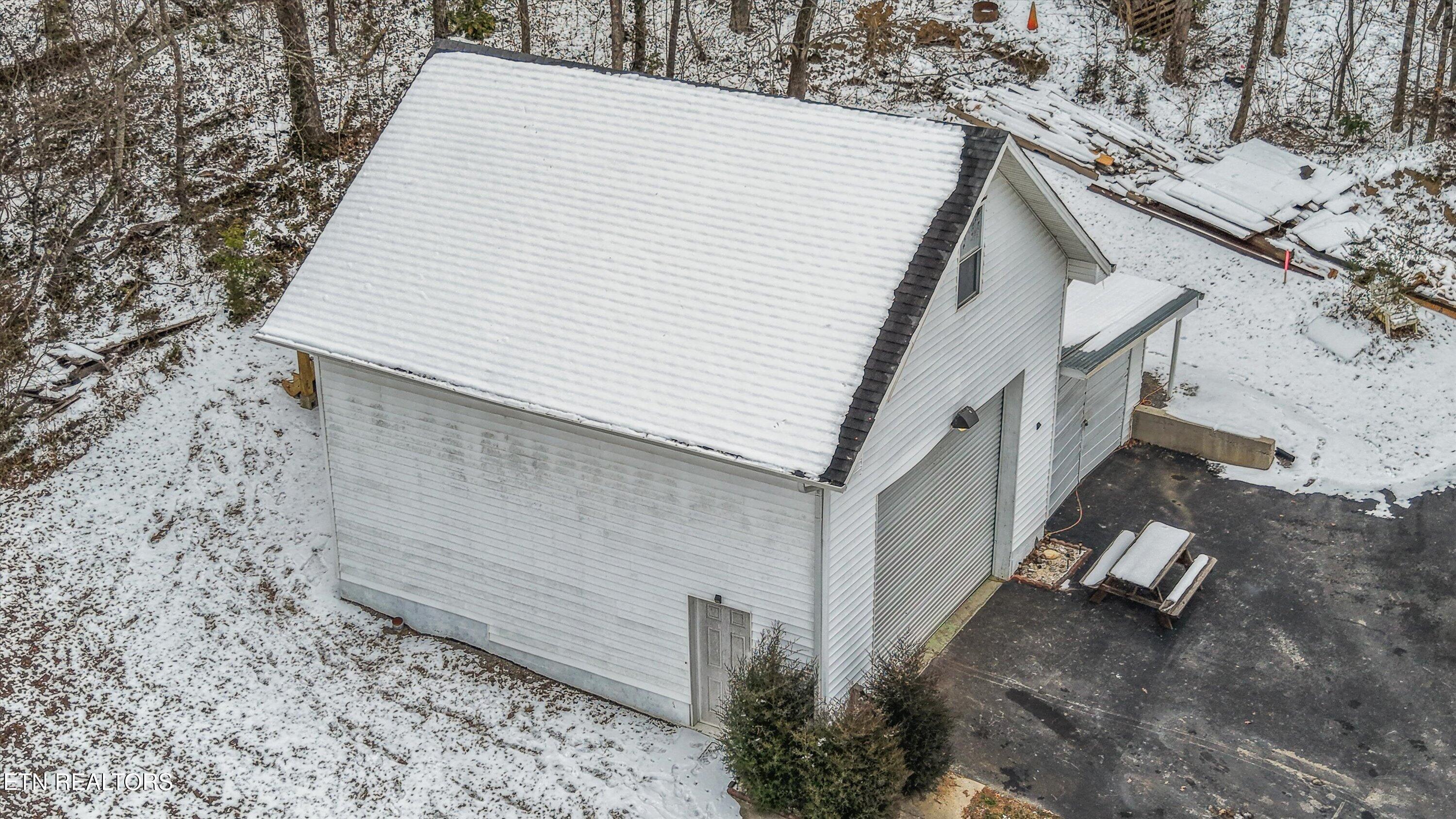 359 E Wolf Valley Road Heiskell TN 37754