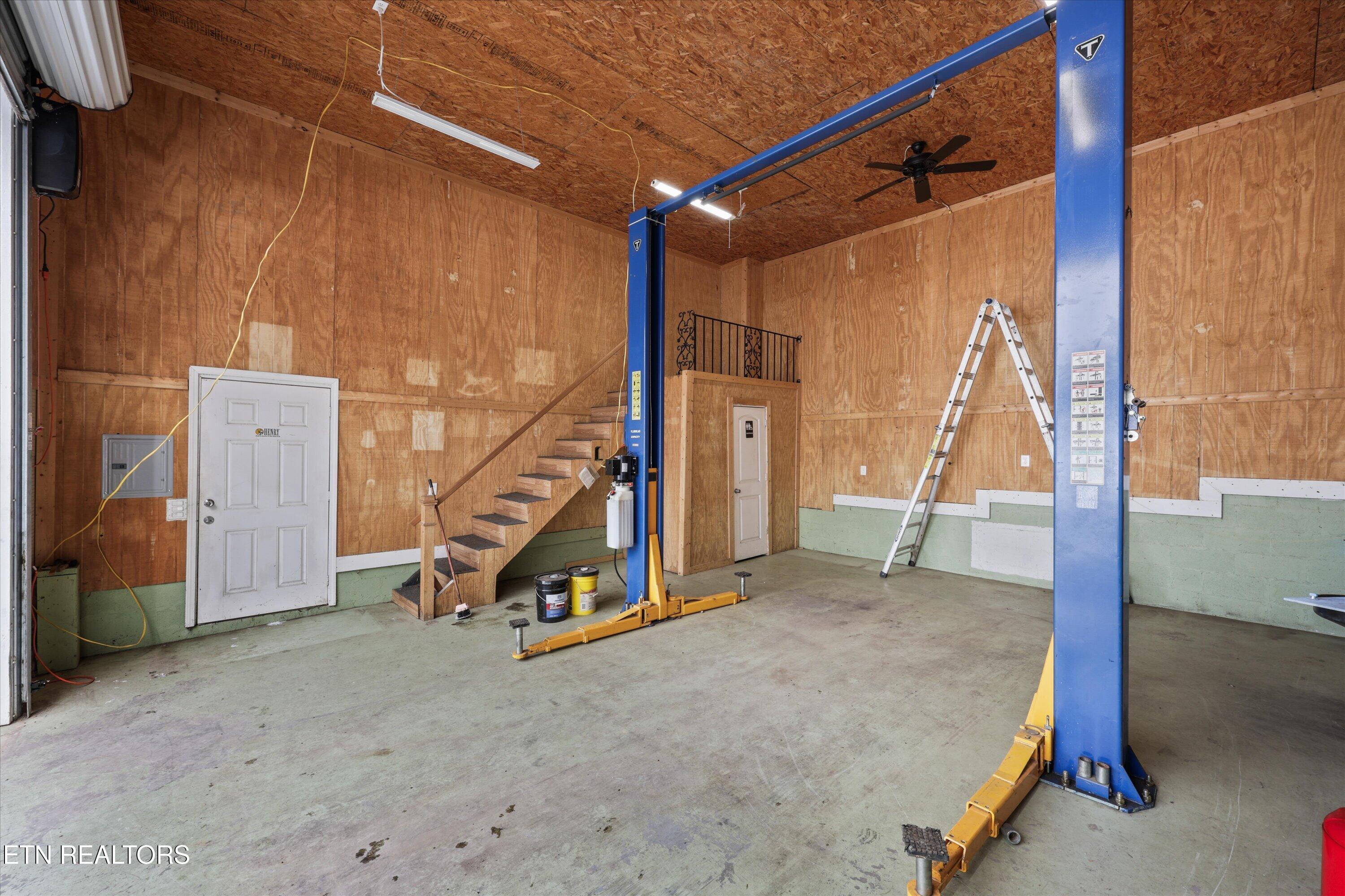 359 E Wolf Valley Road Heiskell TN 37754