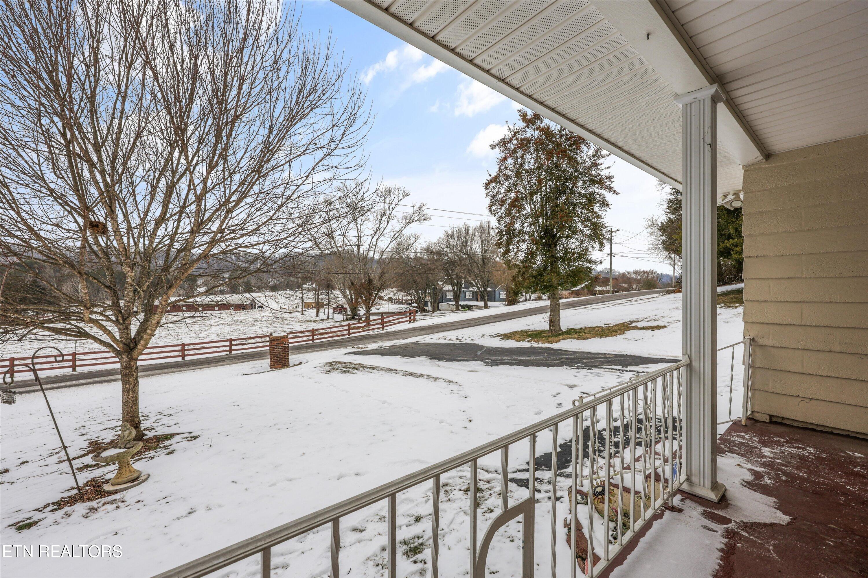 359 E Wolf Valley Road Heiskell TN 37754