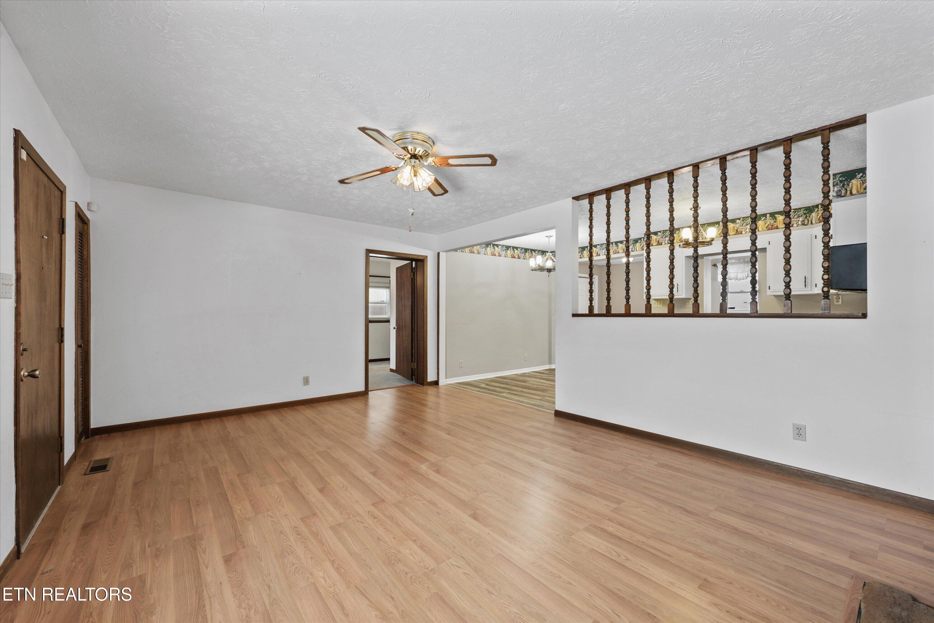 359 E Wolf Valley Road Heiskell TN 37754