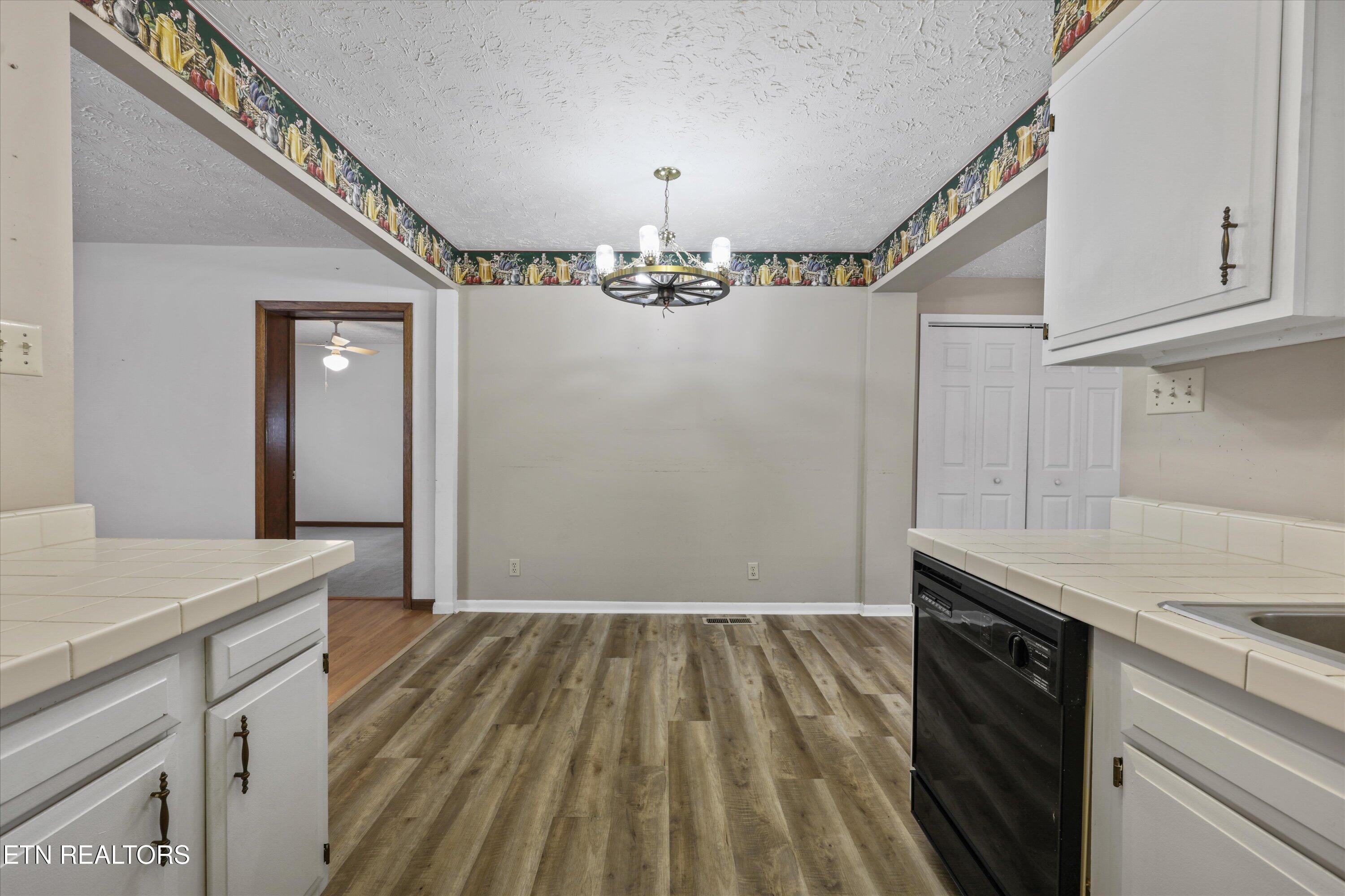 359 E Wolf Valley Road Heiskell TN 37754