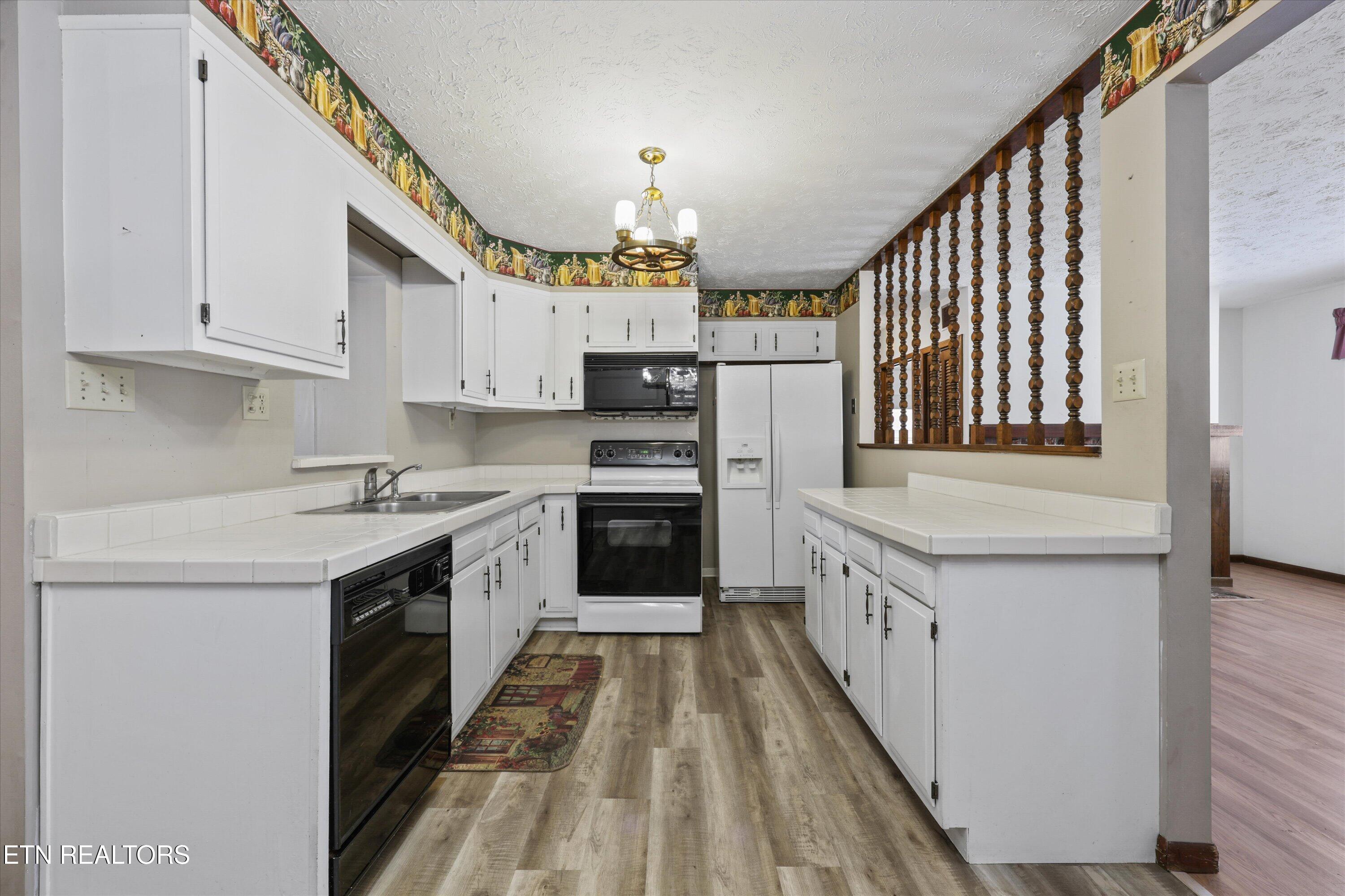 359 E Wolf Valley Road Heiskell TN 37754