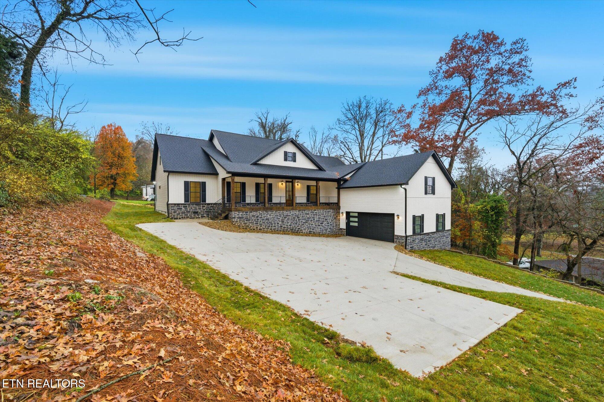 909 S Chilhowee Drive Knoxville TN 37914