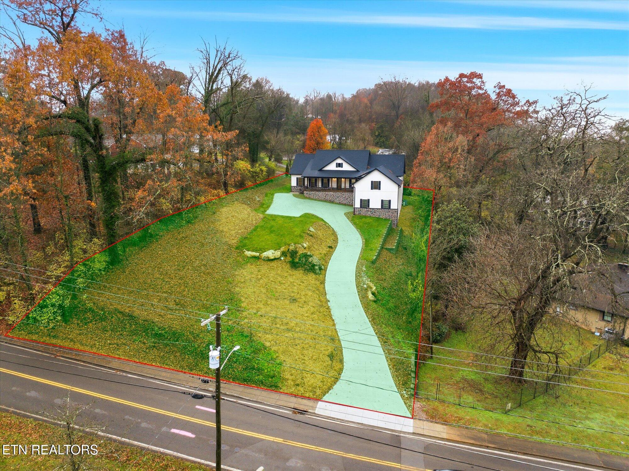 909 S Chilhowee Drive Knoxville TN 37914