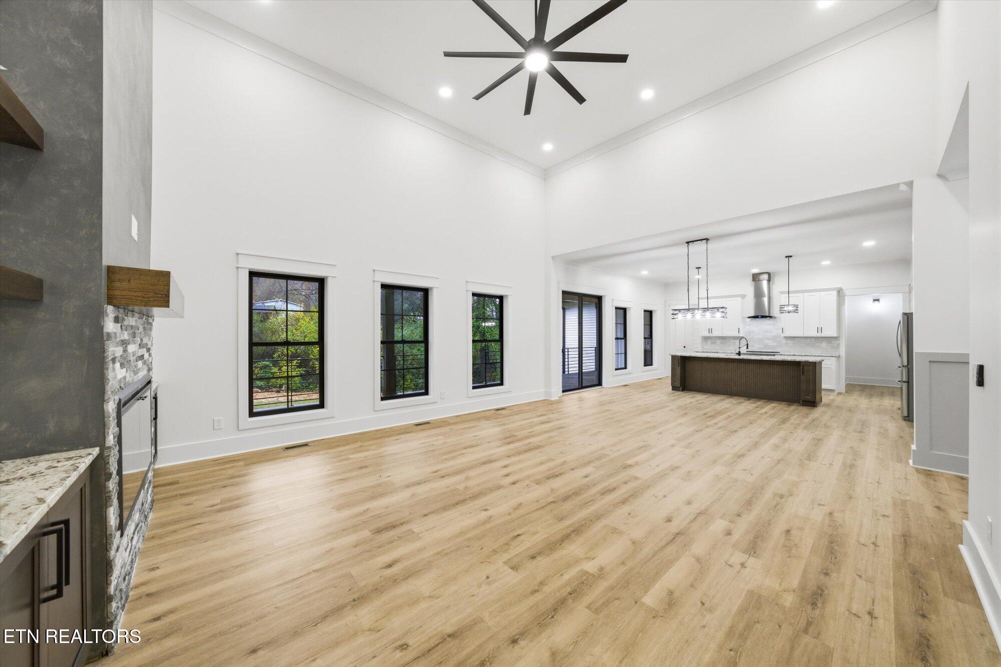 909 S Chilhowee Drive Knoxville TN 37914