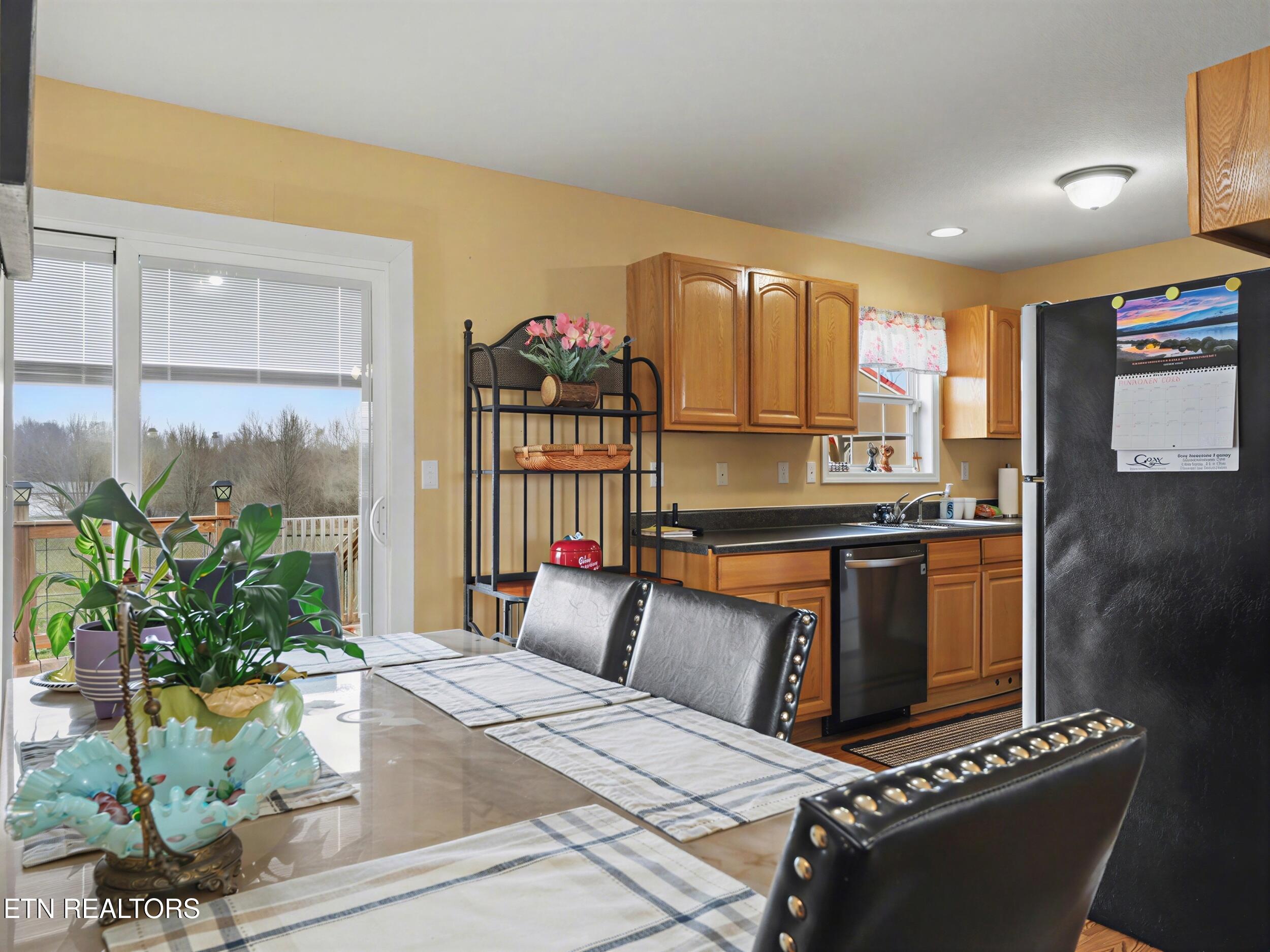 2833 Pinecrest Road Jacksboro TN 37757