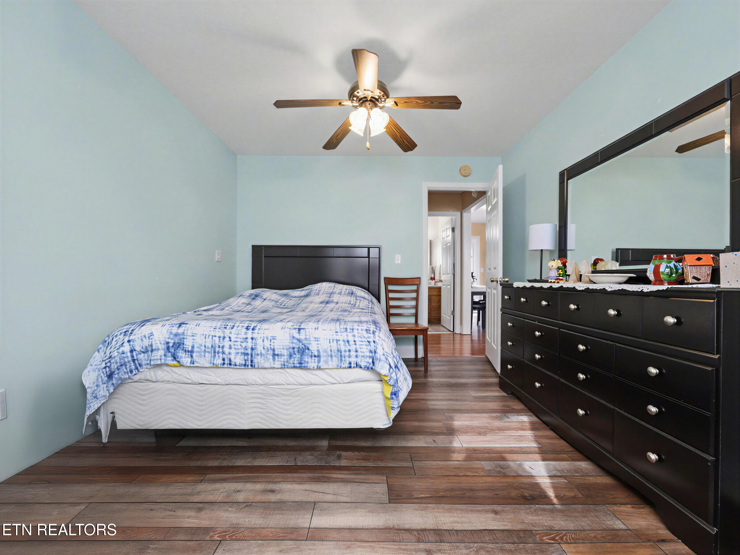 2833 Pinecrest Road Jacksboro TN 37757