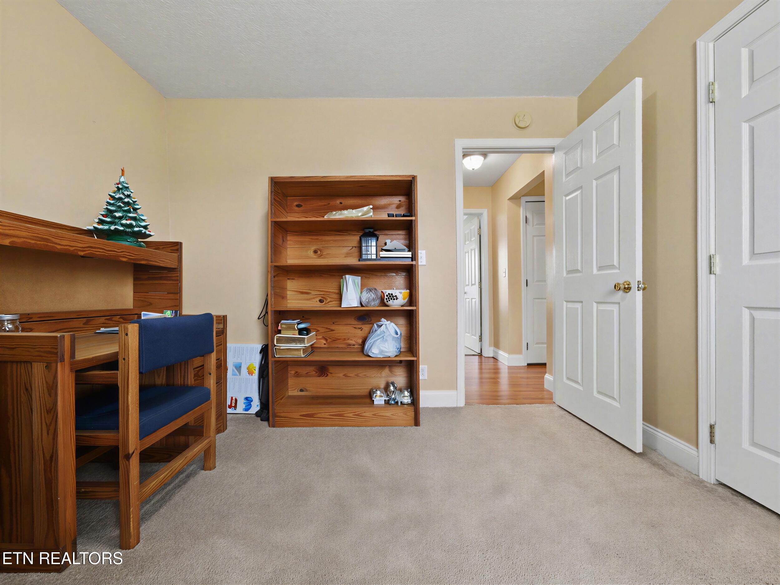 2833 Pinecrest Road Jacksboro TN 37757