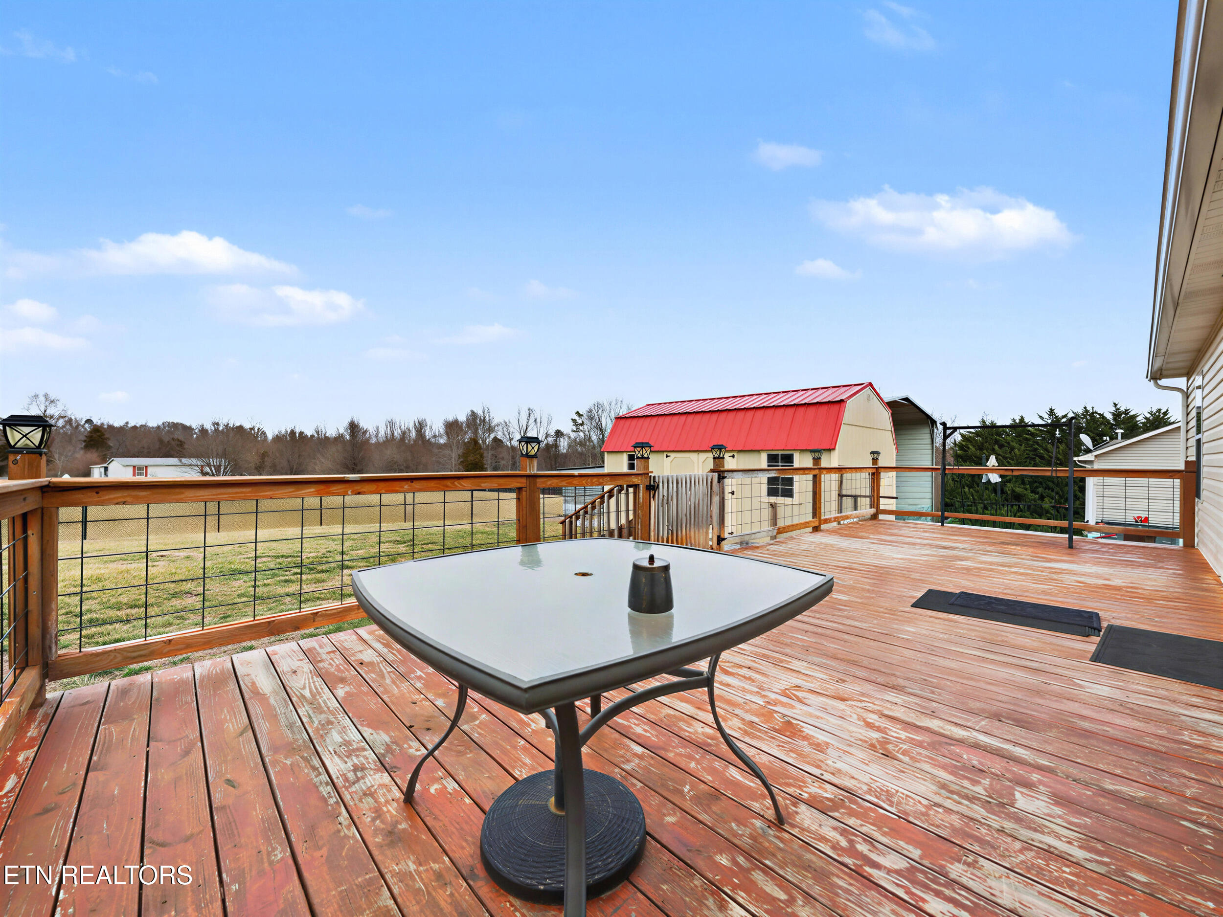 2833 Pinecrest Road Jacksboro TN 37757