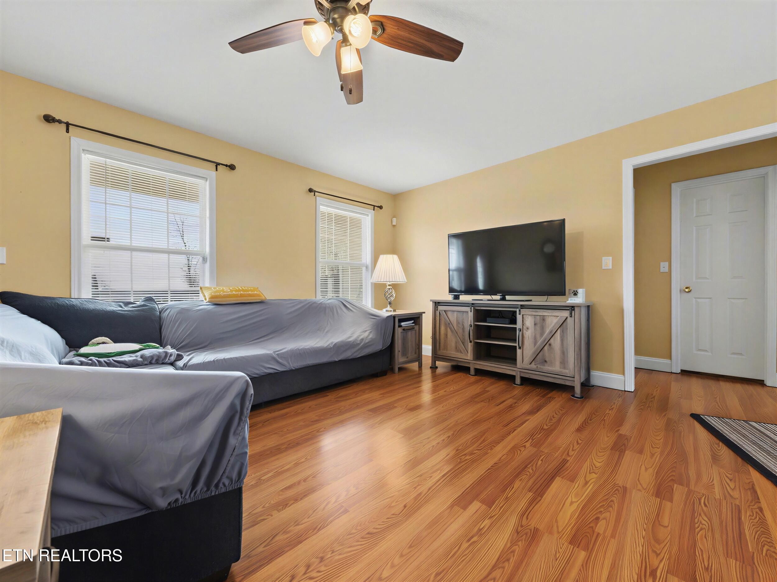 2833 Pinecrest Road Jacksboro TN 37757