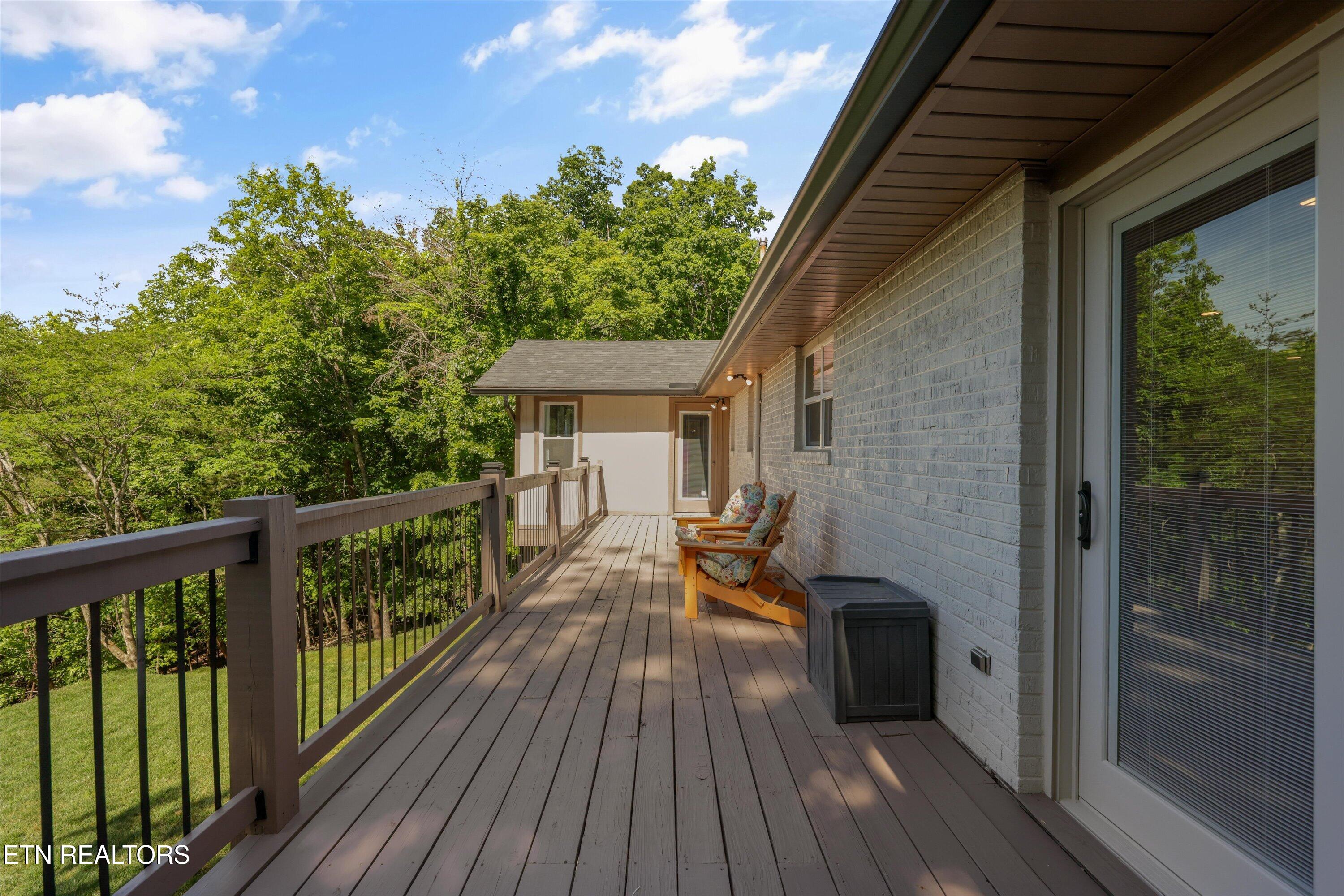 8430 Lakeland Drive Lenoir City TN 37772