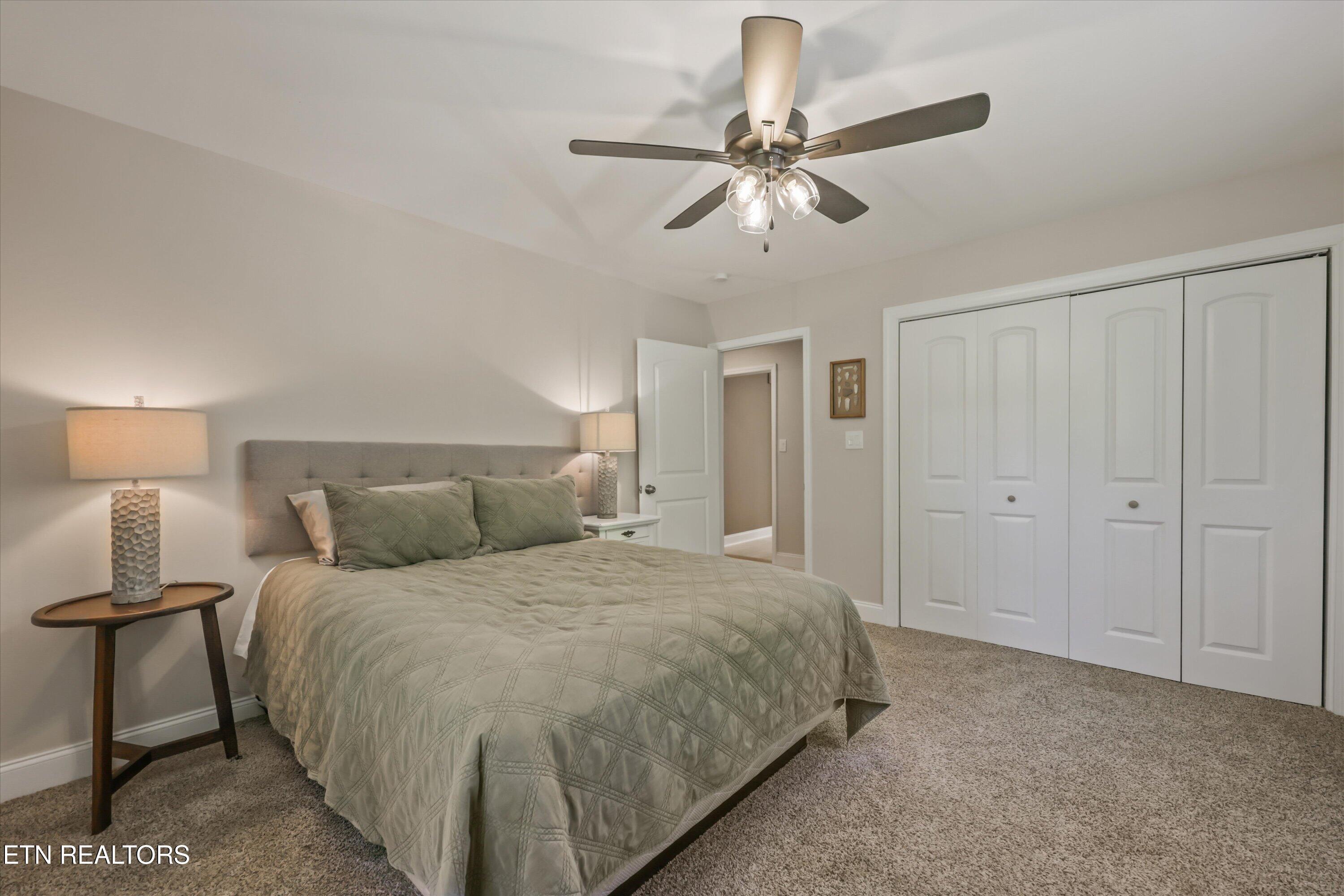 8430 Lakeland Drive Lenoir City TN 37772