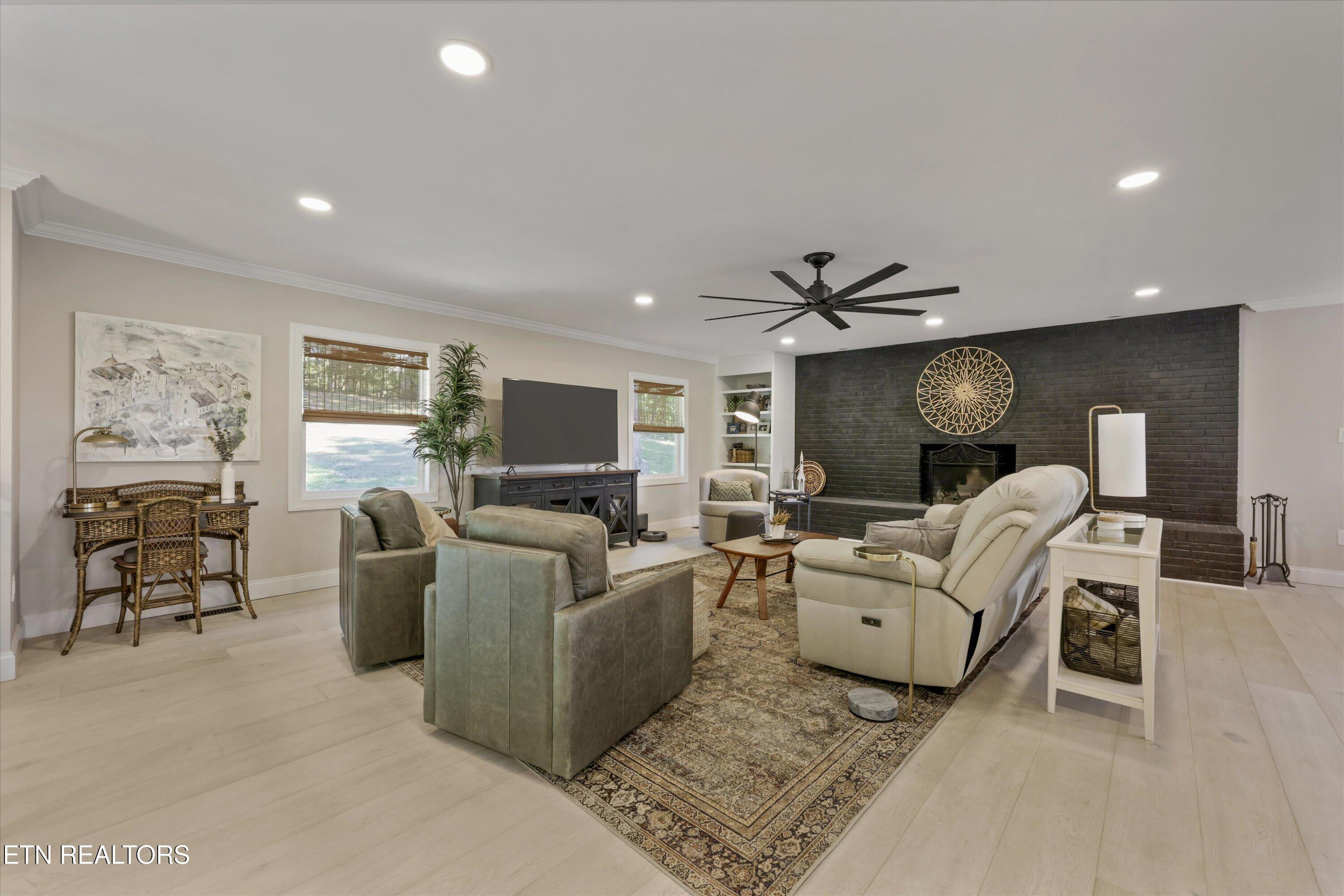 8430 Lakeland Drive Lenoir City TN 37772
