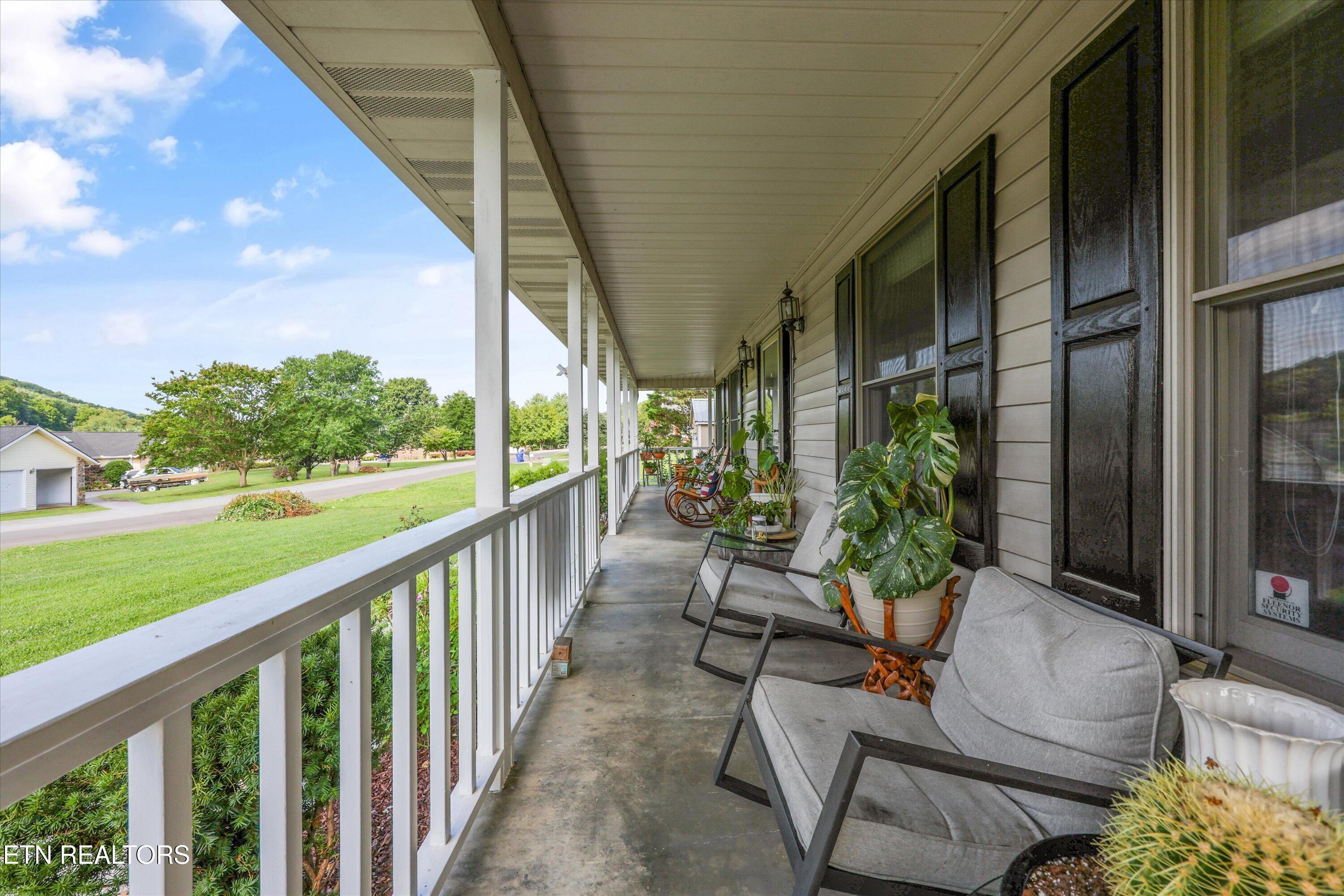 511 Mariner Point Drive Clinton TN 37716