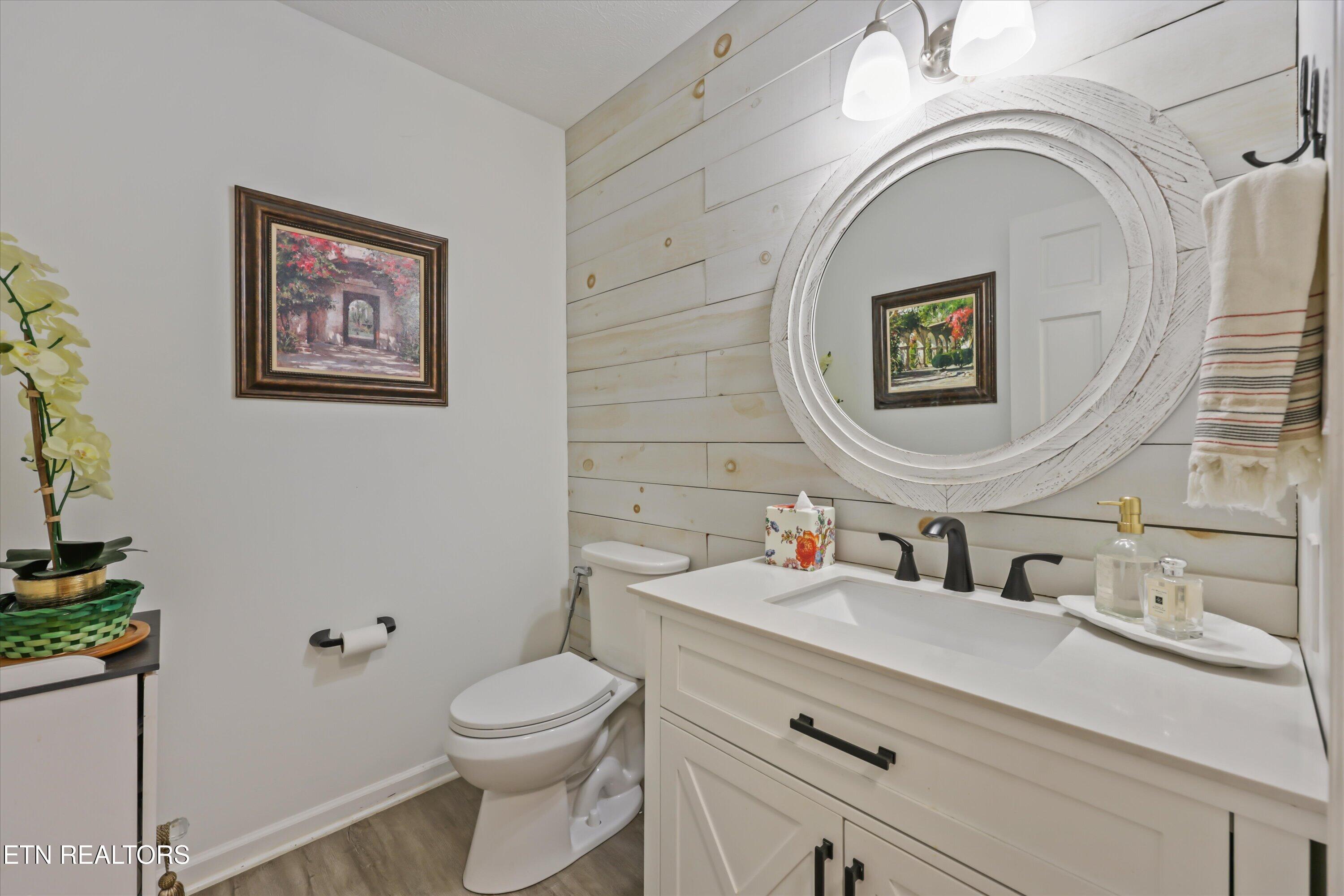 511 Mariner Point Drive Clinton TN 37716