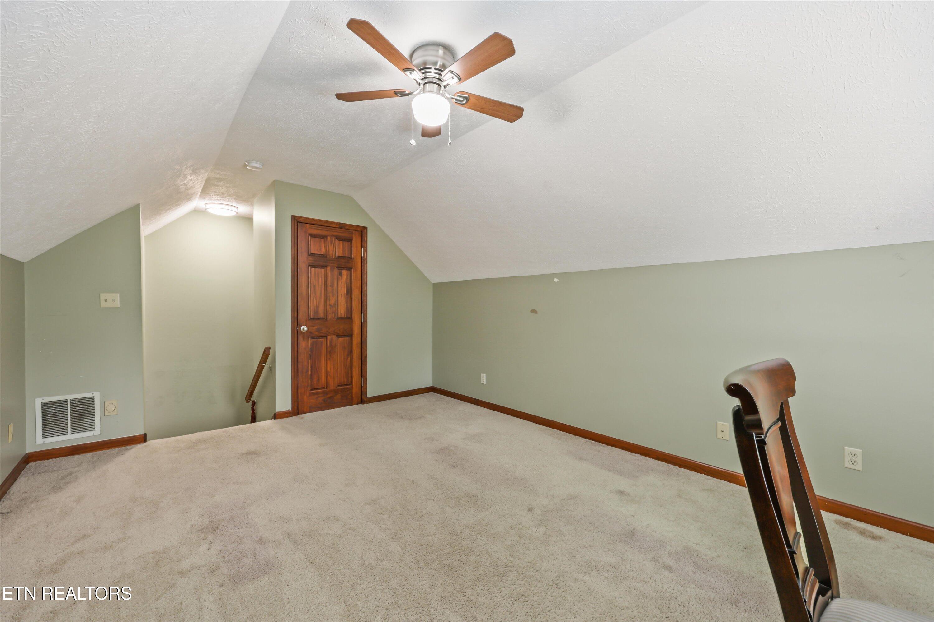 511 Mariner Point Drive Clinton TN 37716