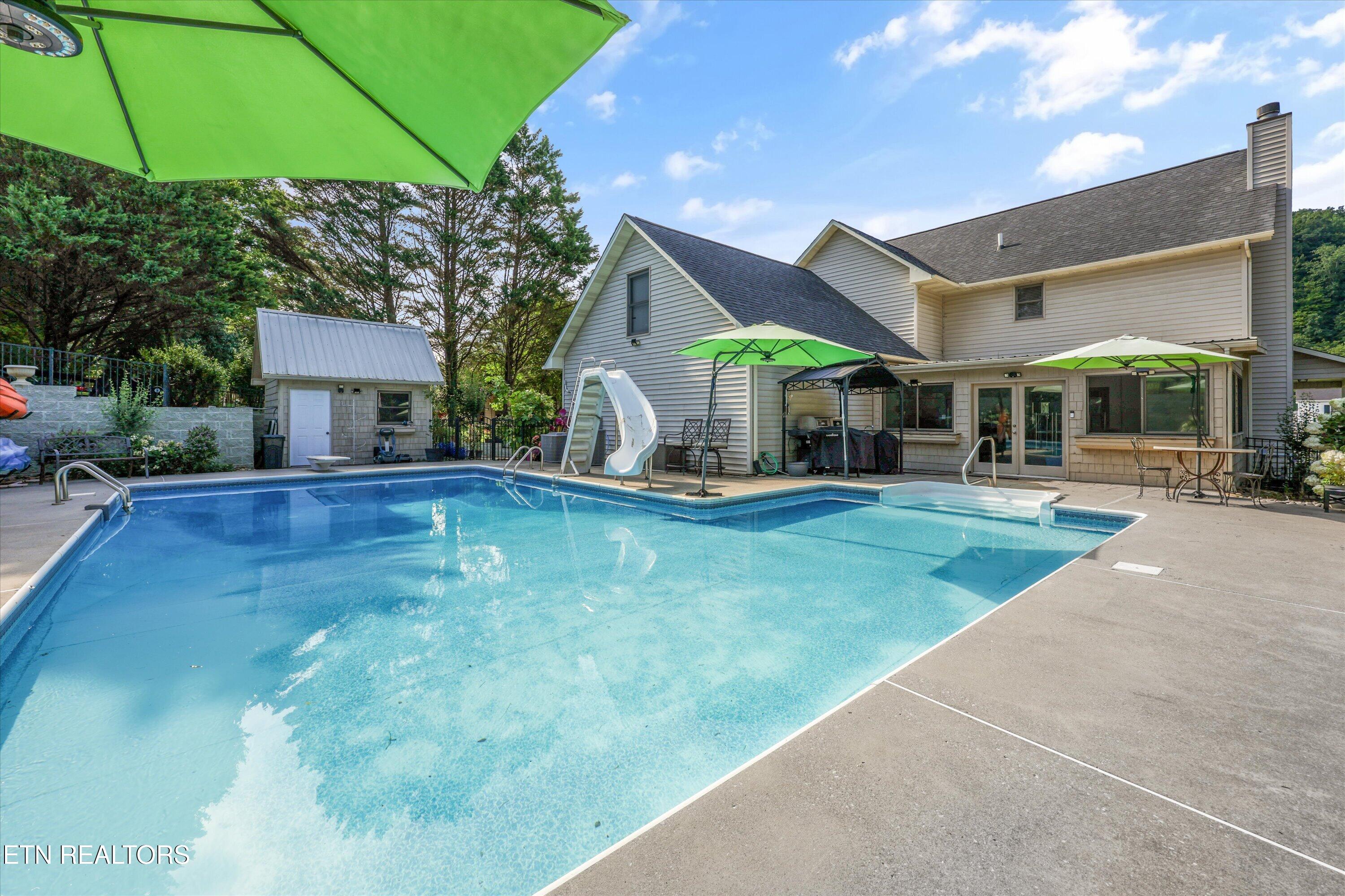511 Mariner Point Drive Clinton TN 37716