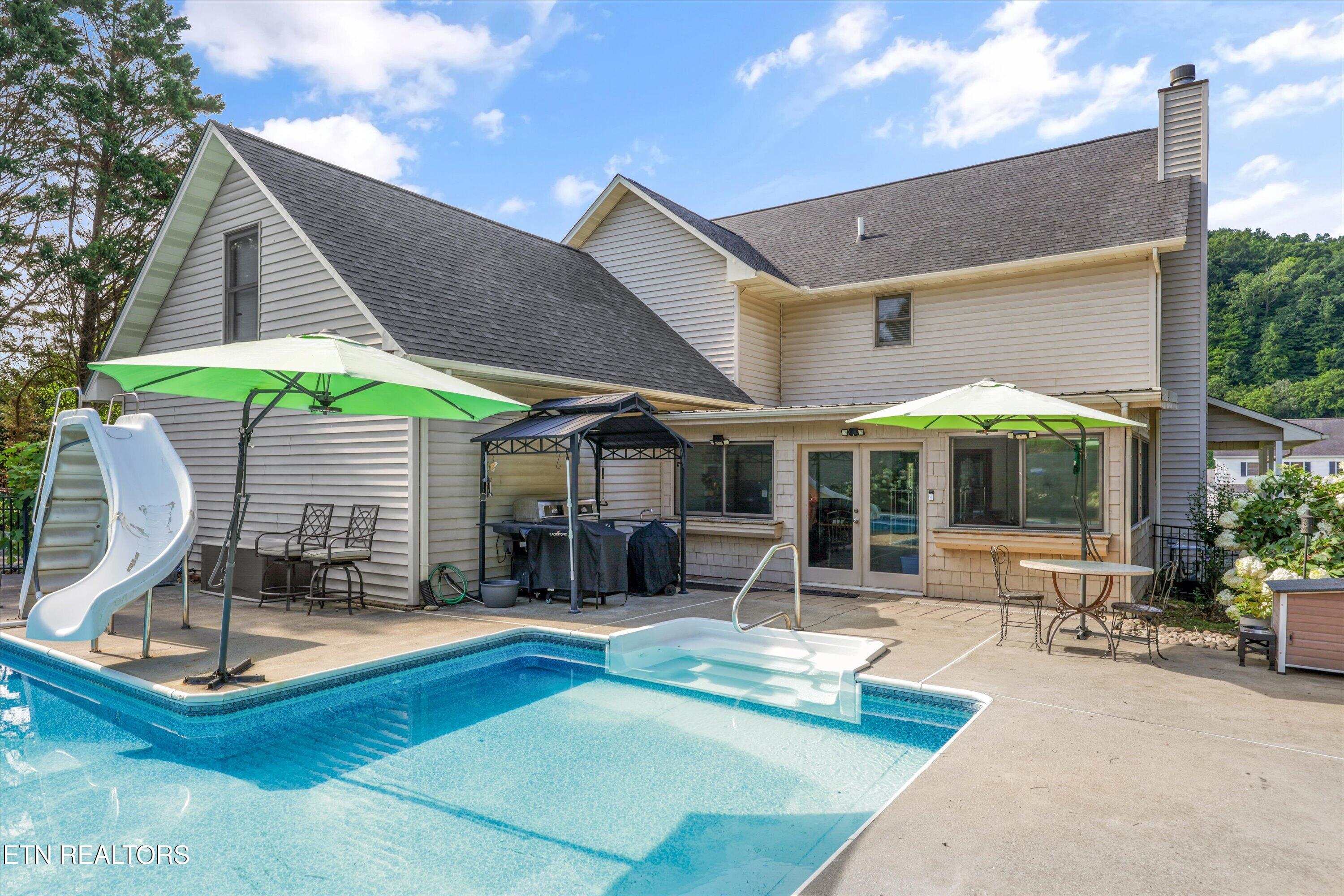 511 Mariner Point Drive Clinton TN 37716